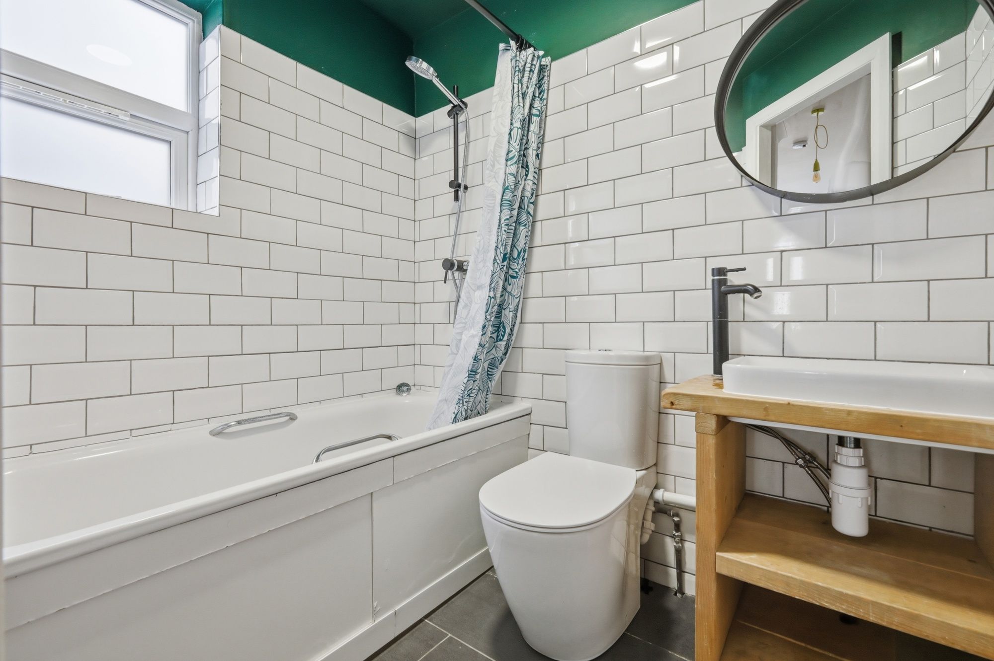 2 bed flat for sale in Buckland Road, Leyton, E10 8