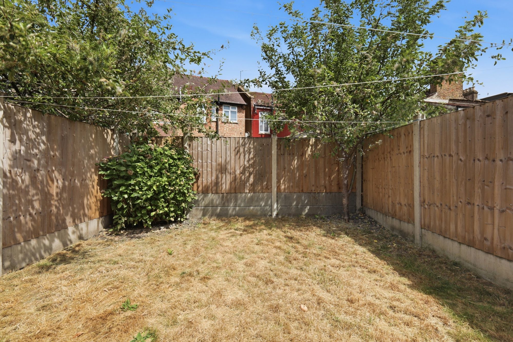 2 bed flat for sale in Buckland Road, Leyton, E10 12