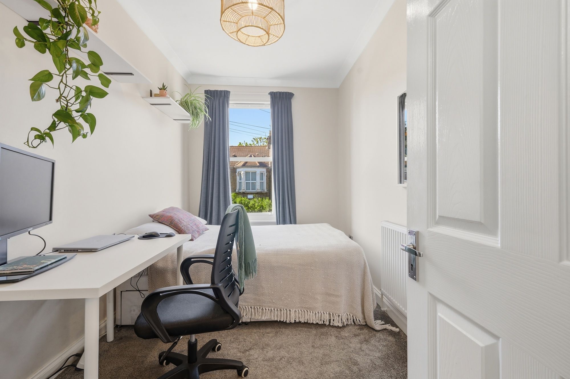 2 bed flat for sale in Albert Road, Leyton, E10 10