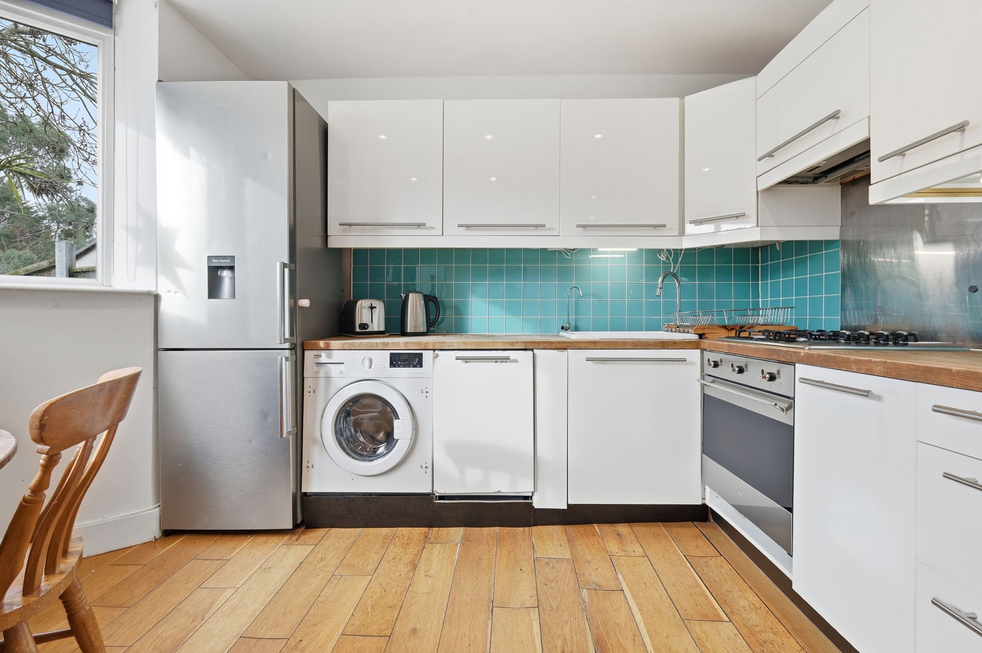 2 bed flat for sale in Tudor Court, Walthamstow, E17  - Property Image 6