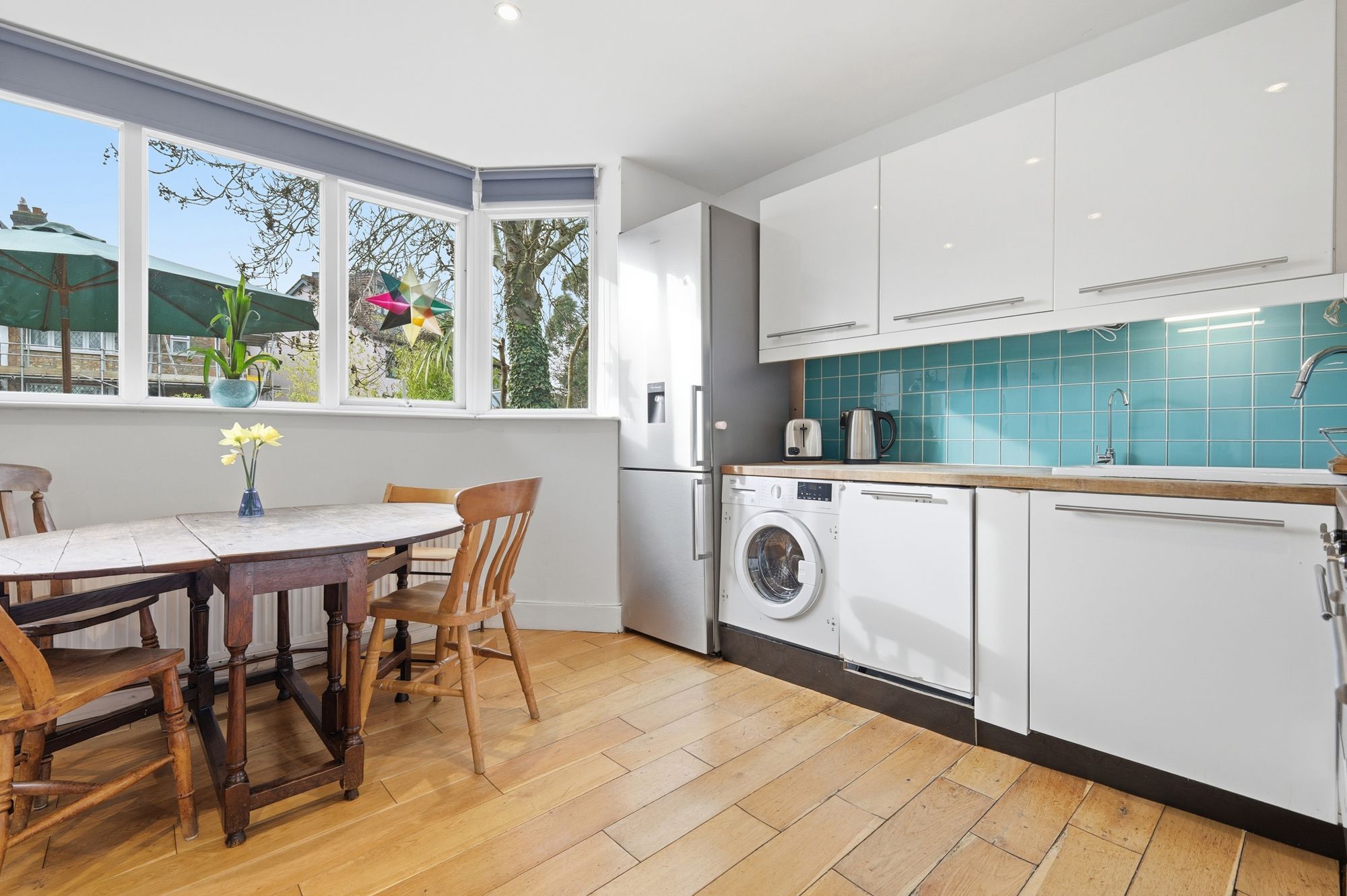 2 bed flat for sale in Tudor Court, Walthamstow, E17 4