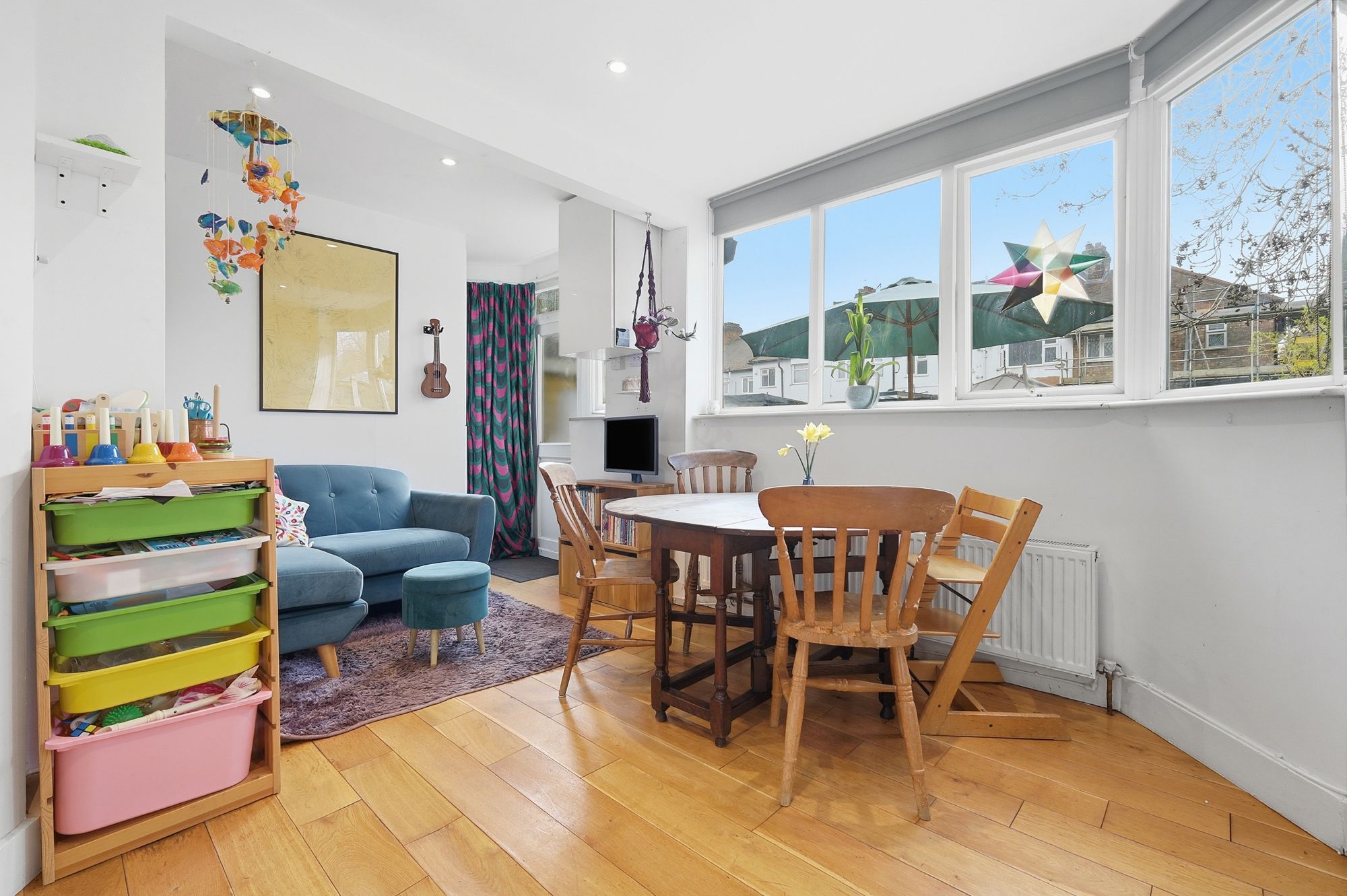 2 bed flat for sale in Tudor Court, Walthamstow, E17  - Property Image 4