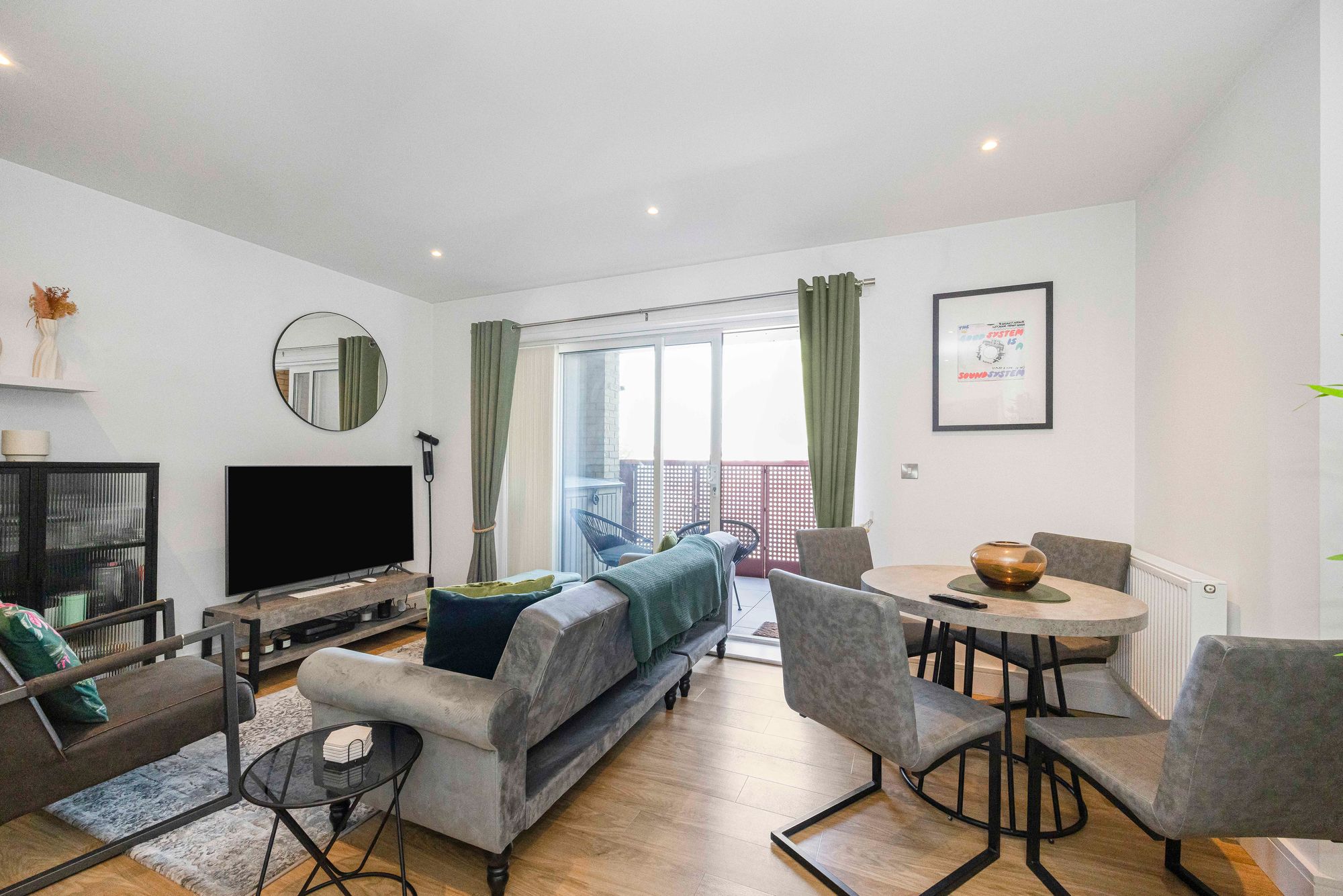 2 bed apartment for sale in Bevan Court, Leyton, E10  - Property Image 5