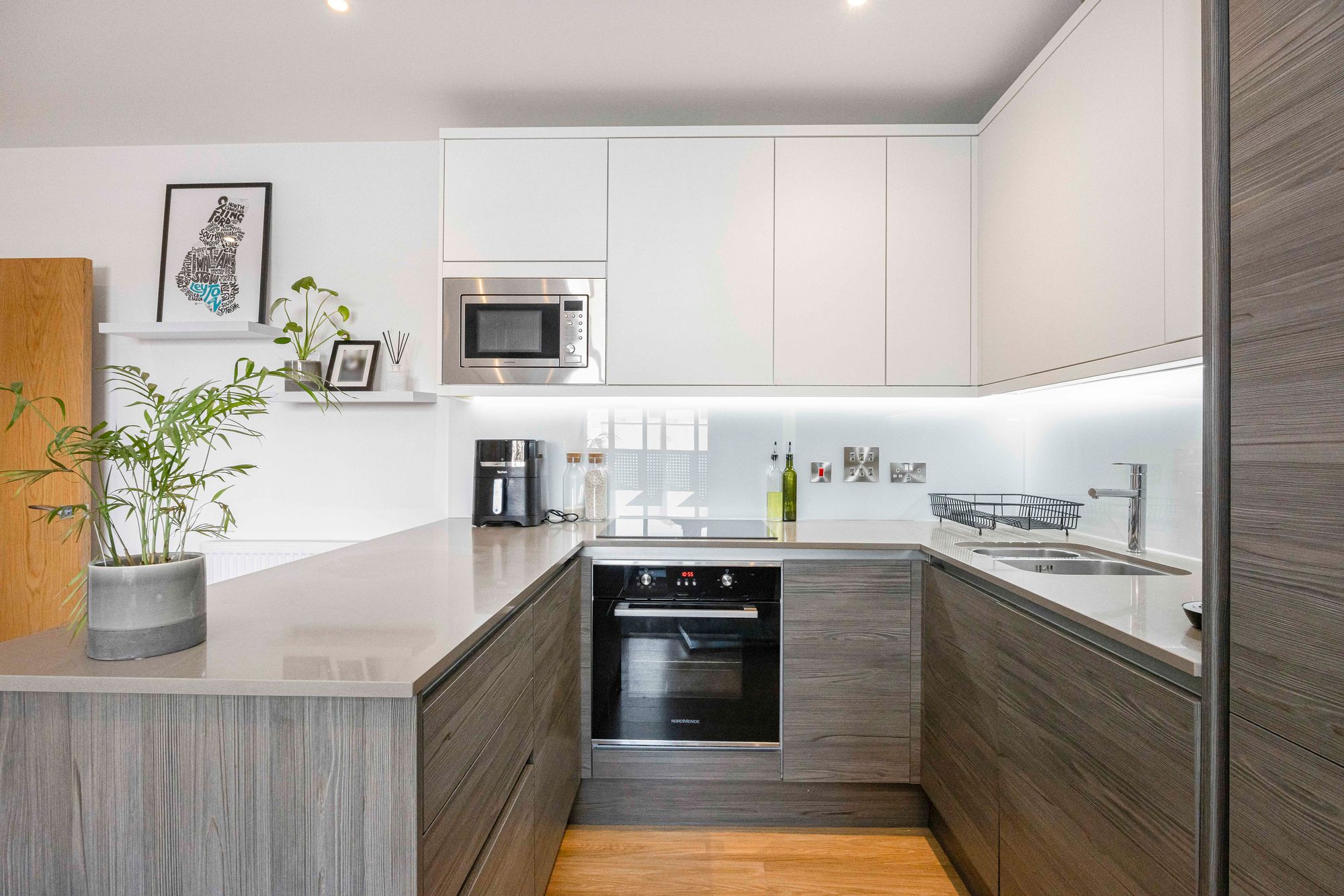 2 bed apartment for sale in Bevan Court, Leyton, E10  - Property Image 9