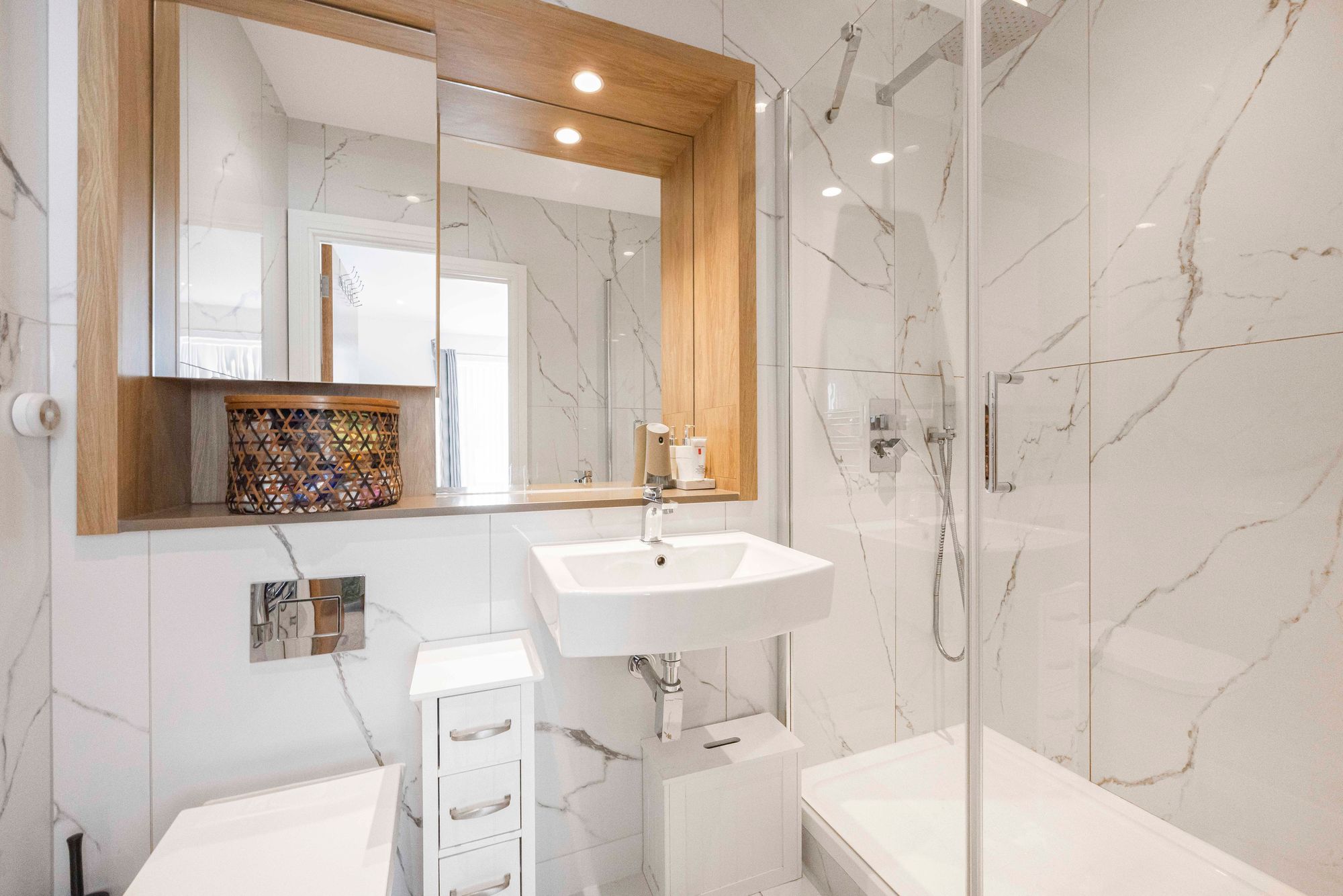 2 bed apartment for sale in Bevan Court, Leyton, E10  - Property Image 12