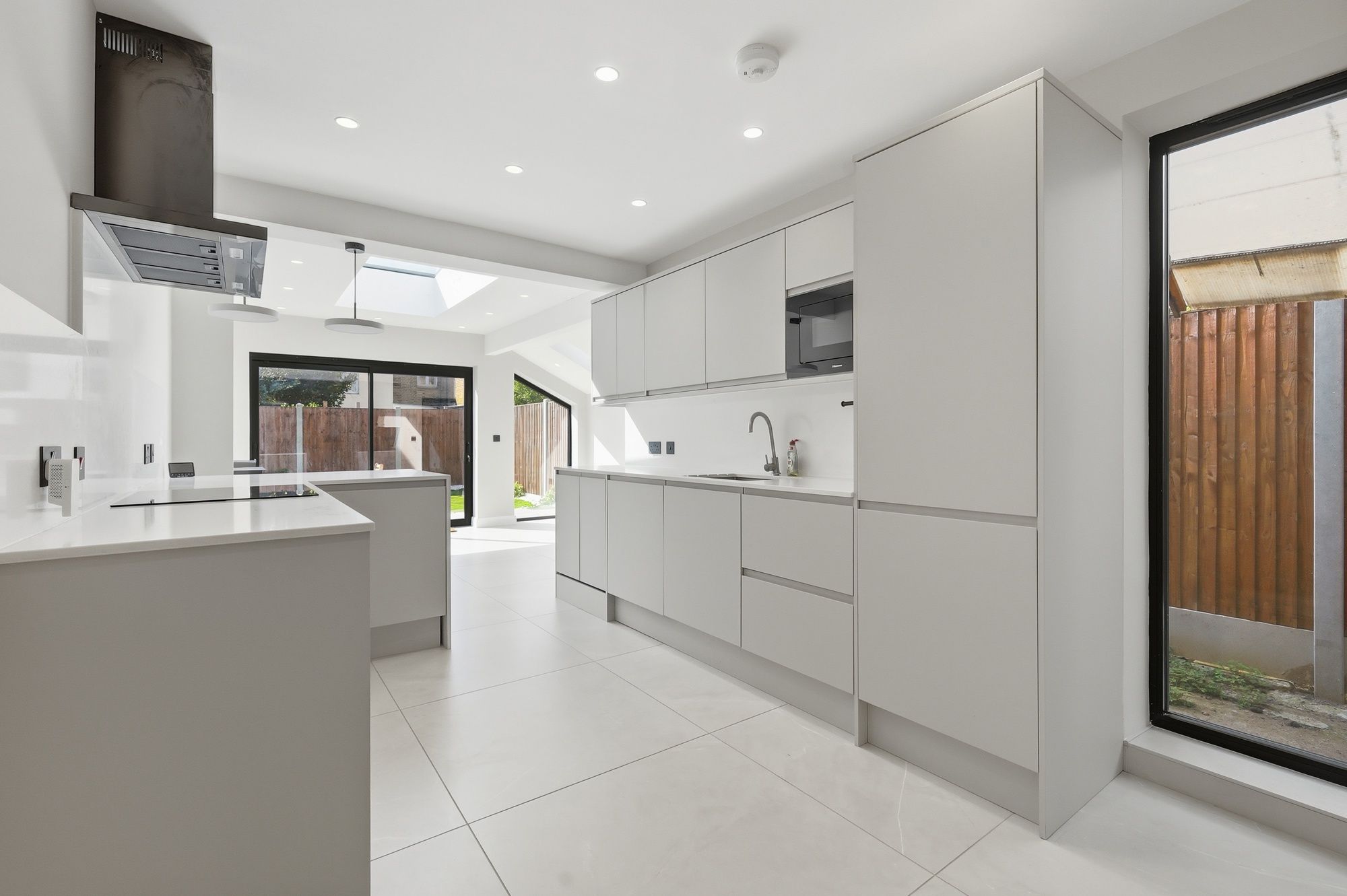 2 bed flat for sale in Calderon Road, Leytonstone, E11  - Property Image 8
