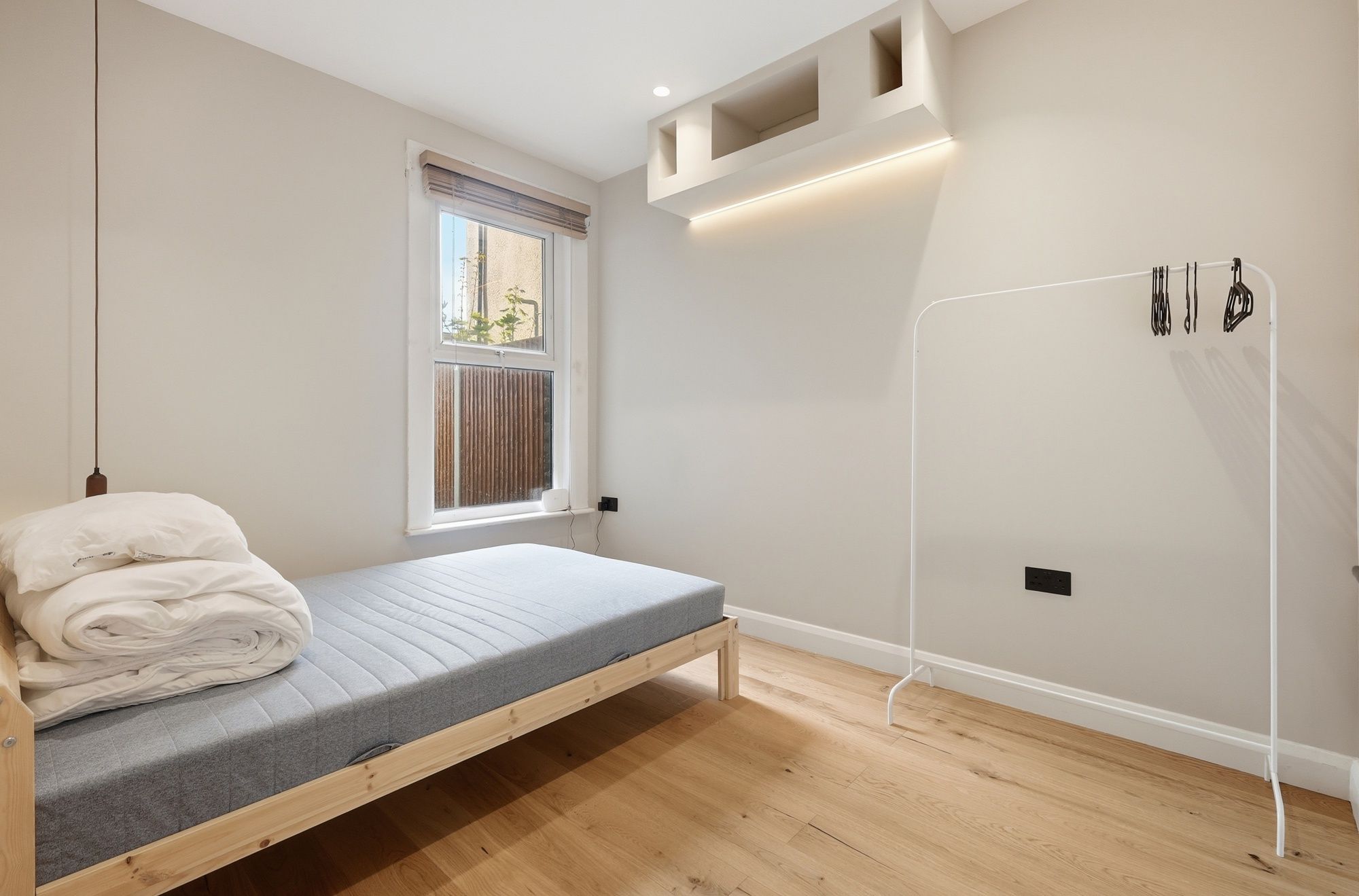 2 bed flat for sale in Calderon Road, Leytonstone, E11 12