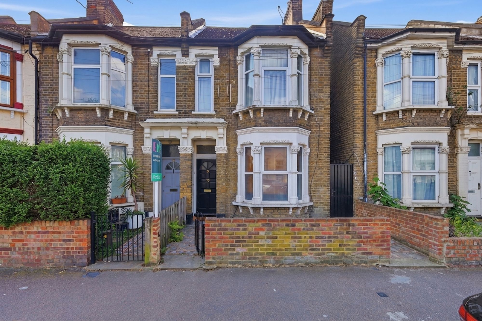 2 bed flat for sale in Calderon Road, Leytonstone, E11  - Property Image 1
