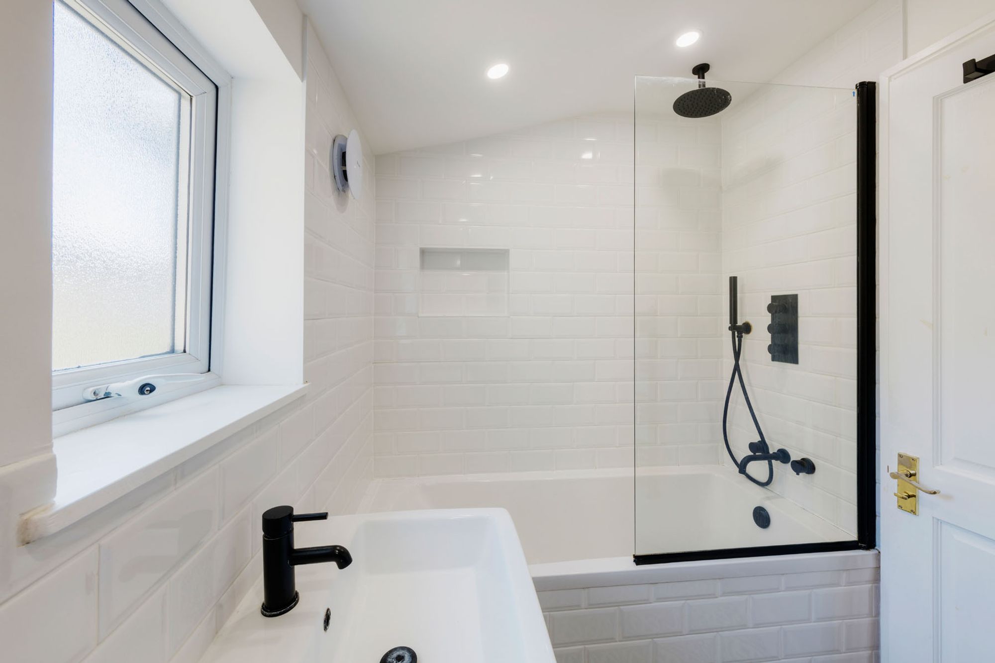 3 bed terraced house for sale in Pearcroft Road, Leytonstone, E11 38