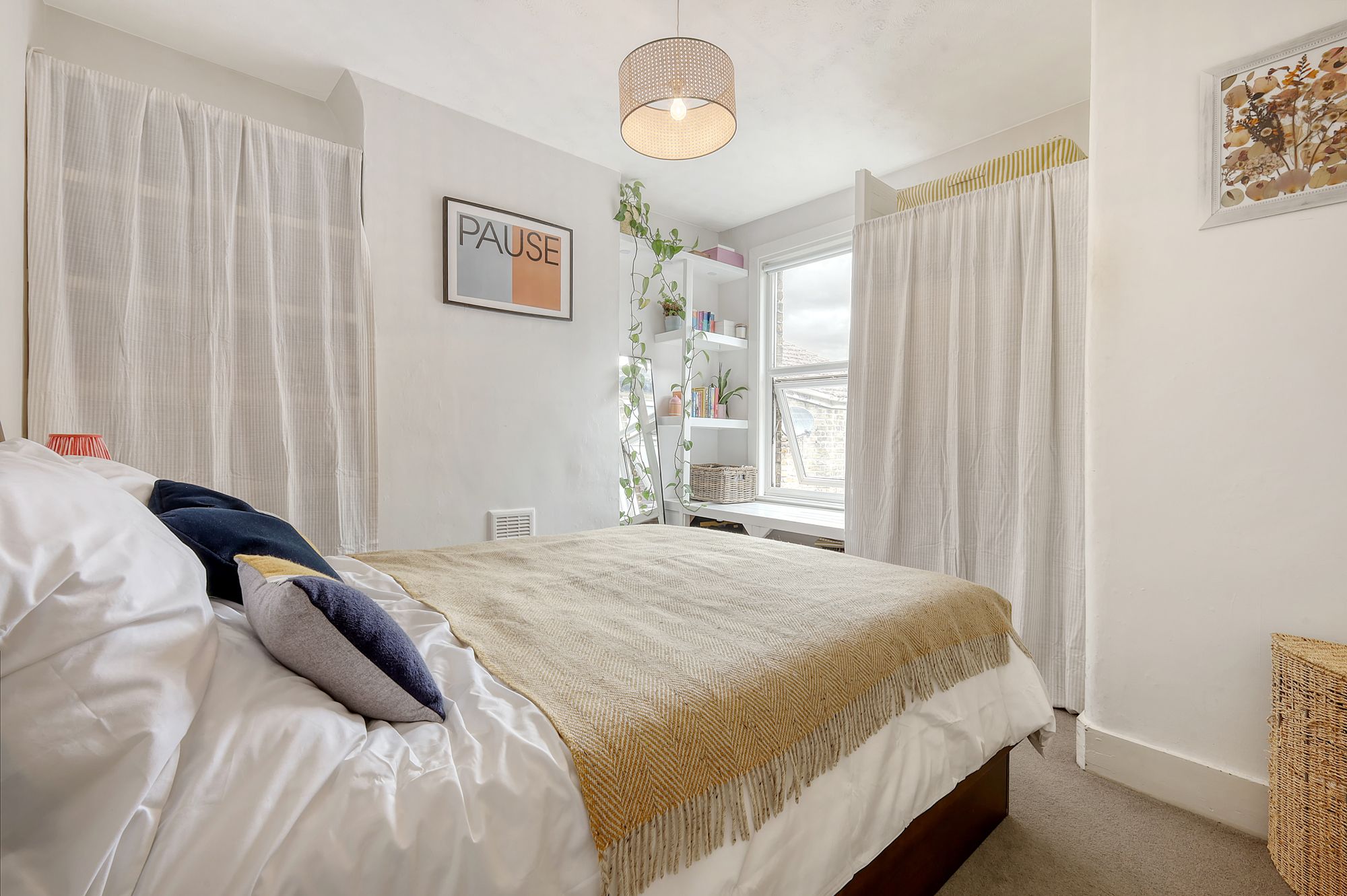 3 bed flat for sale in St. Annes Road, London, E11  - Property Image 11