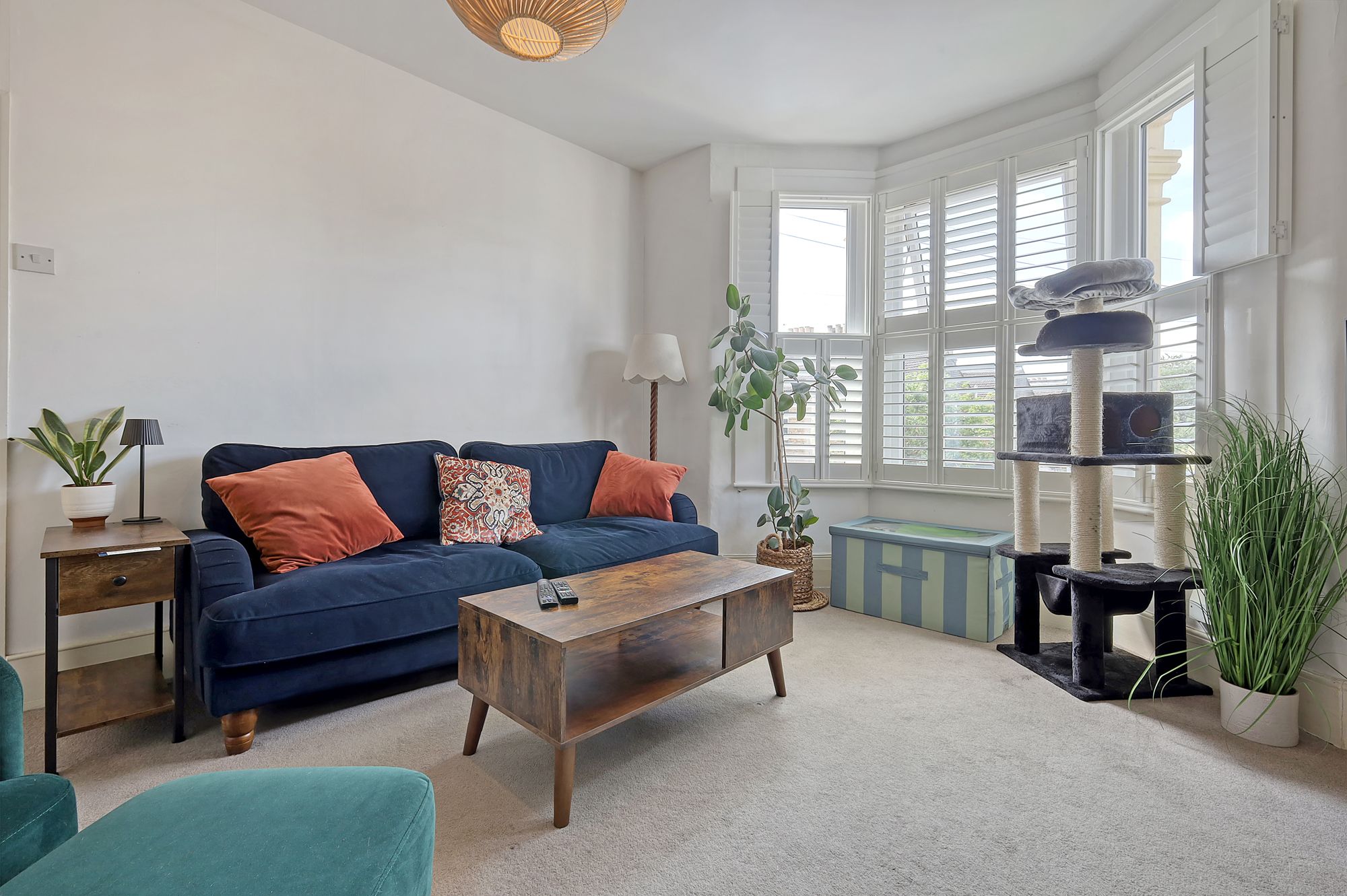 3 bed flat for sale in St. Annes Road, London, E11 5