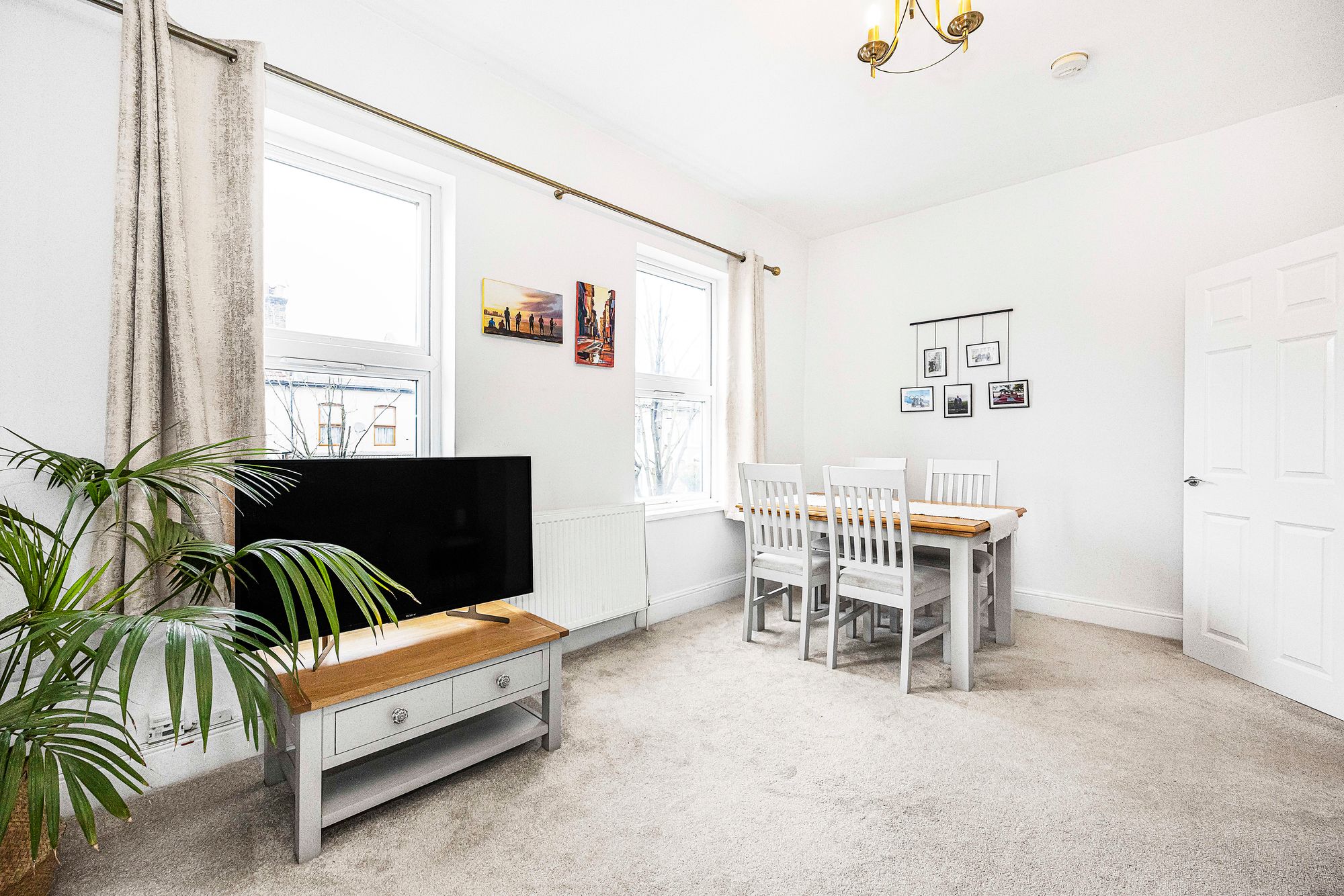 2 bed flat for sale in Chobham Road, London, E15  - Property Image 8