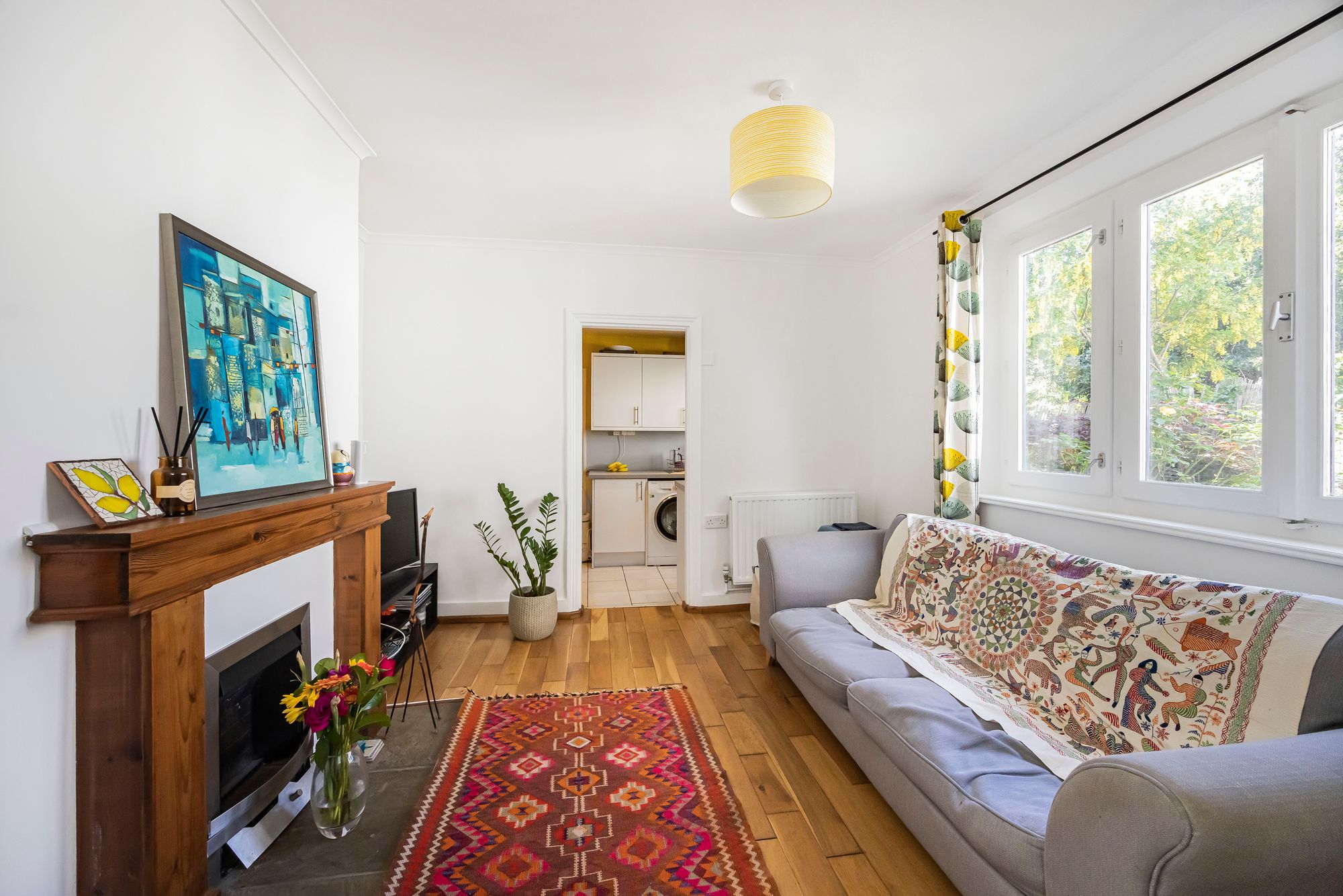 1 bed ground floor flat for sale in Vicarage Road, Leyton E10 4