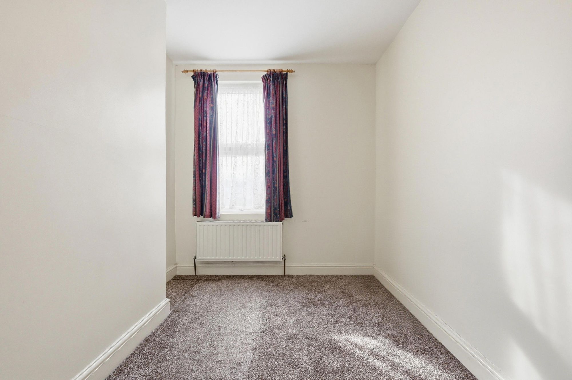 3 bed mid-terraced house for sale in Manor Road, Leyton, E10  - Property Image 13