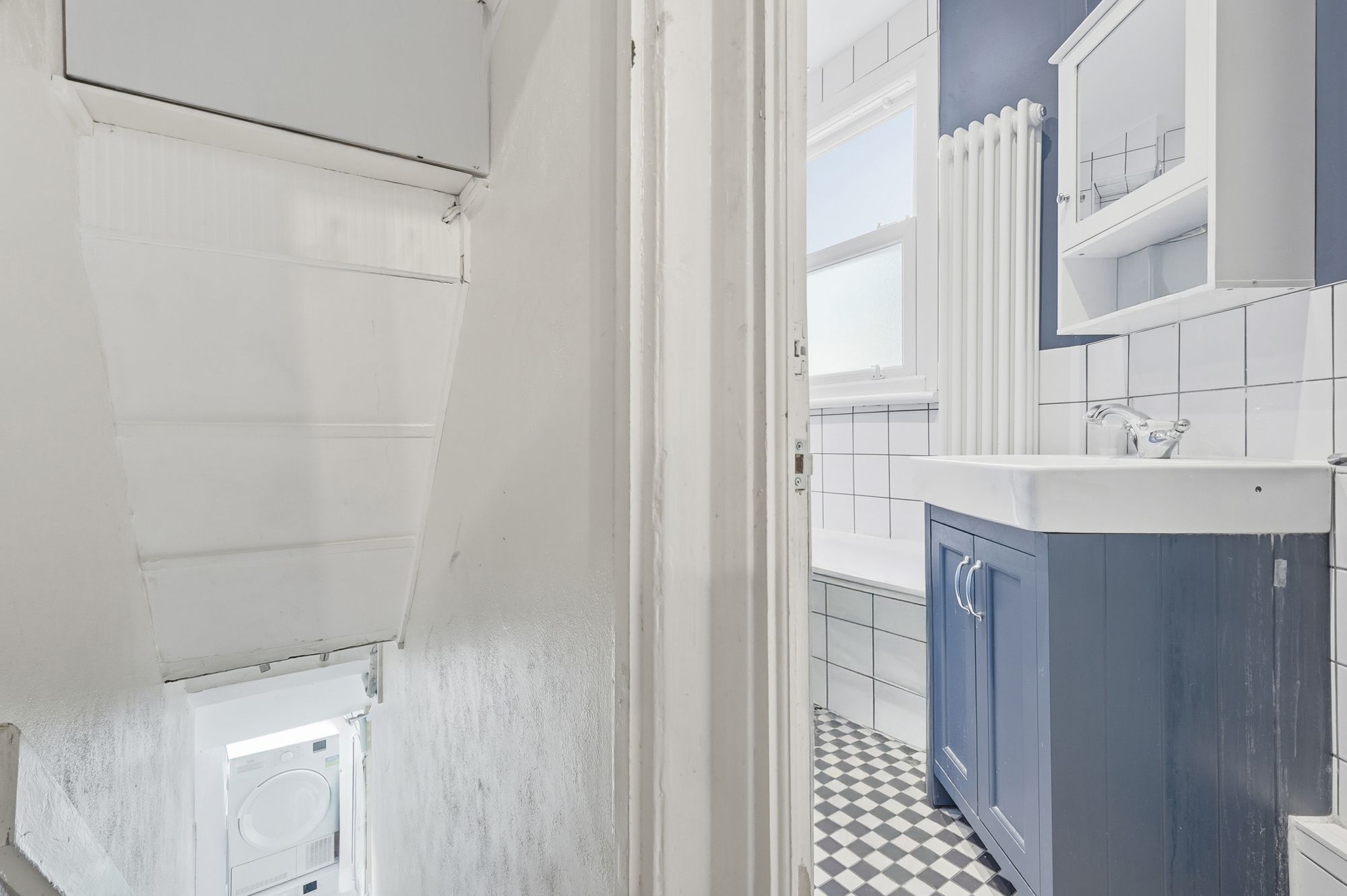 2 bed flat for sale in Richmond Road, London, E11  - Property Image 17