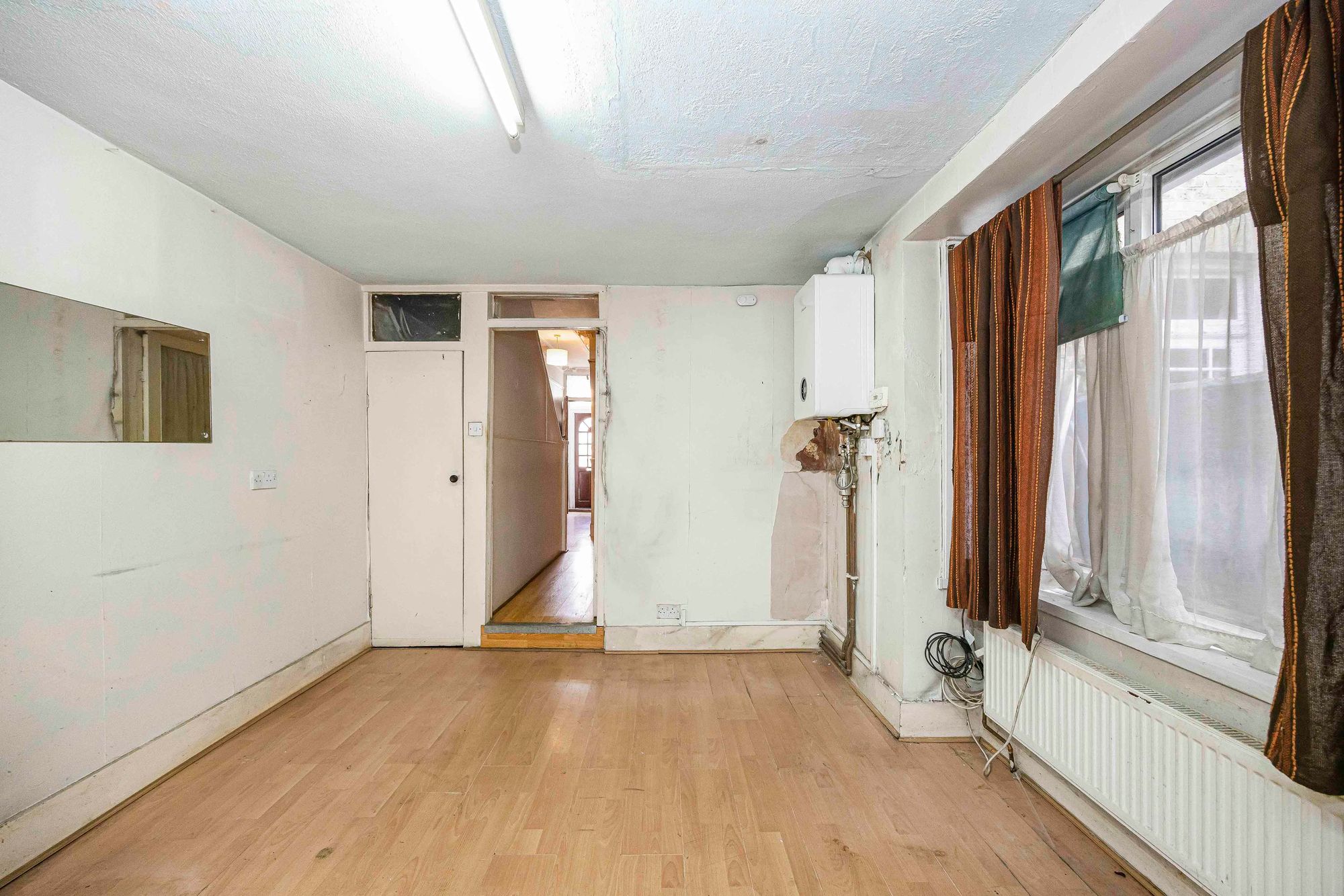 3 bed mid-terraced house for sale in St. Georges Road, Leyton  - Property Image 5