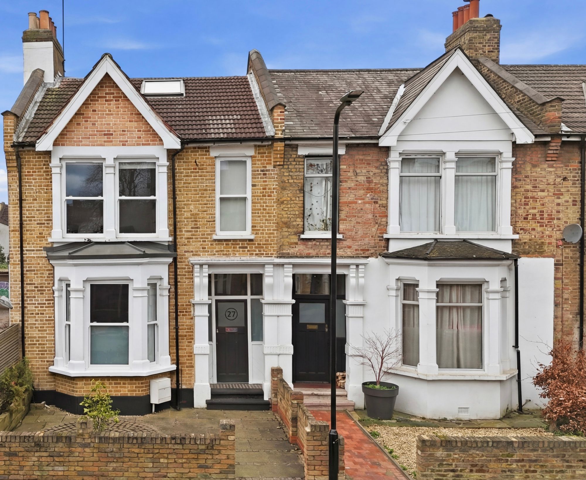 3 bed end of terrace house for sale in Lea Hall Road, Leyton, E10 - Property Image 1