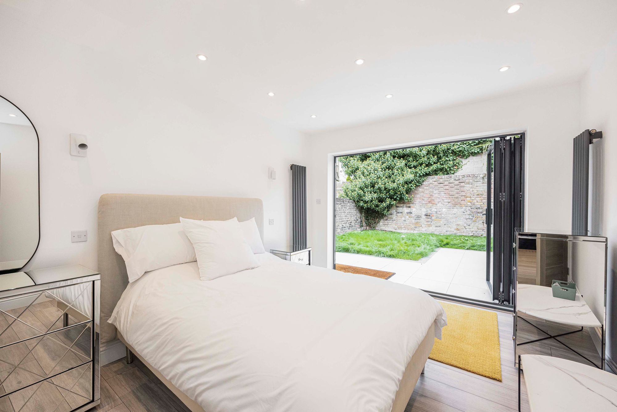 2 bed flat for sale in Ashburnham Road, London, NW10  - Property Image 13