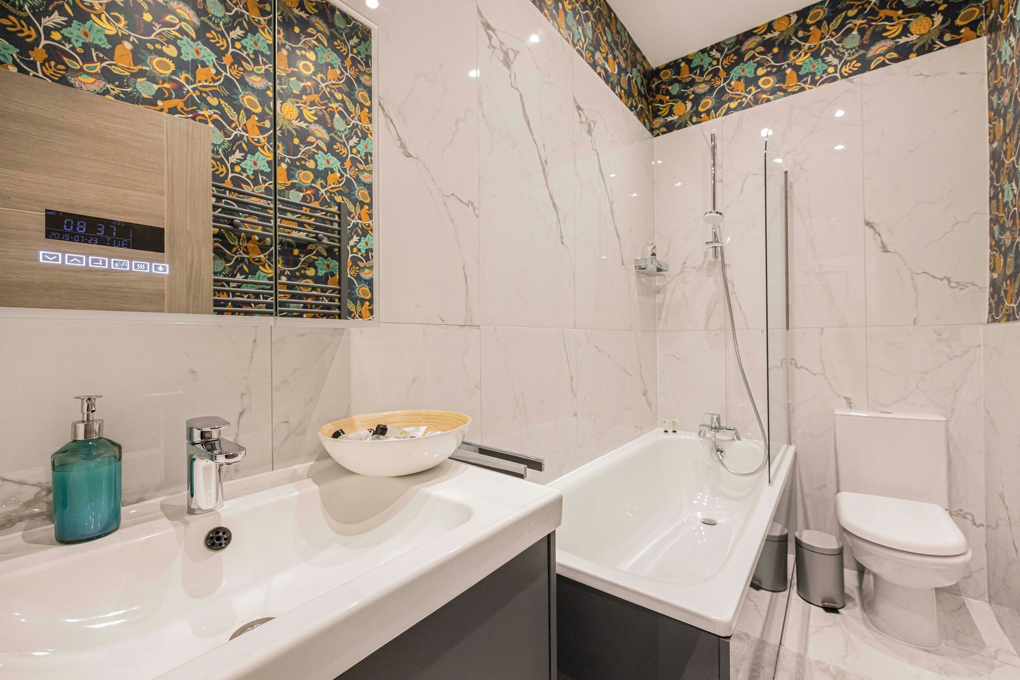 2 bed flat for sale in Ashburnham Road, London, NW10  - Property Image 14