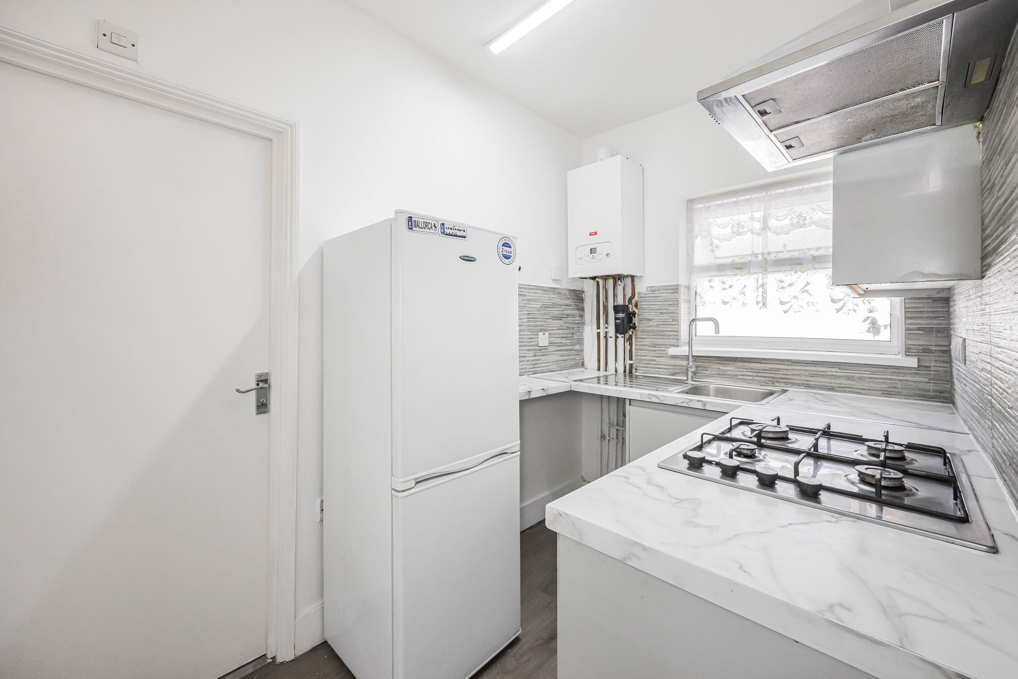 2 bed flat for sale in Morley Road, Leyton, E10 2