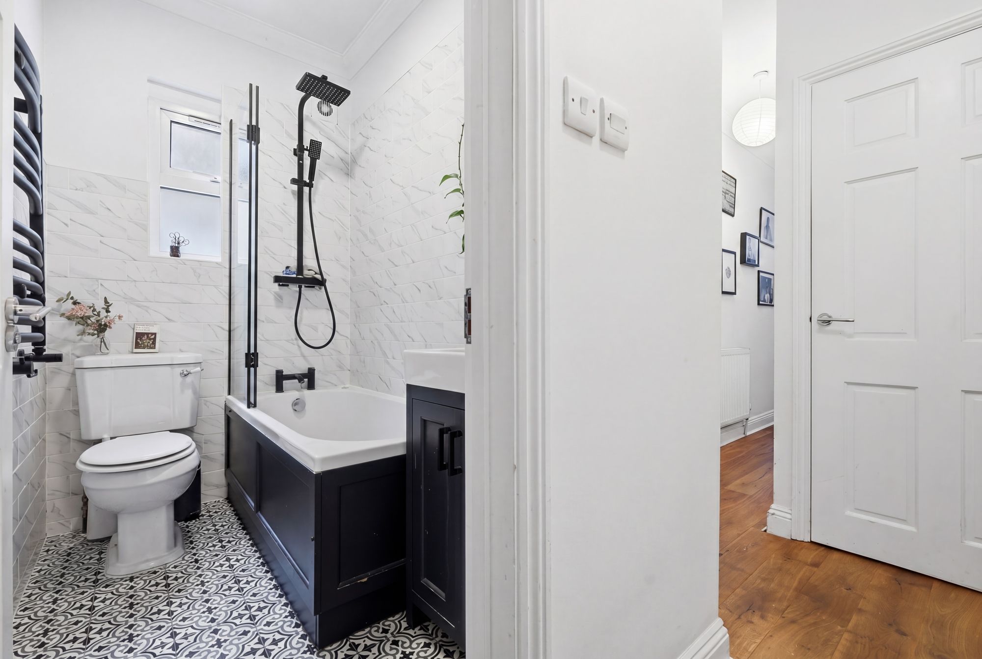 2 bed flat for sale in Francis Road, Leyton, E10  - Property Image 9