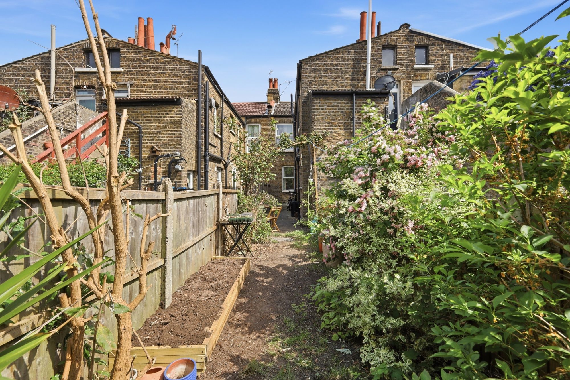 2 bed flat for sale in Francis Road, Leyton, E10 14
