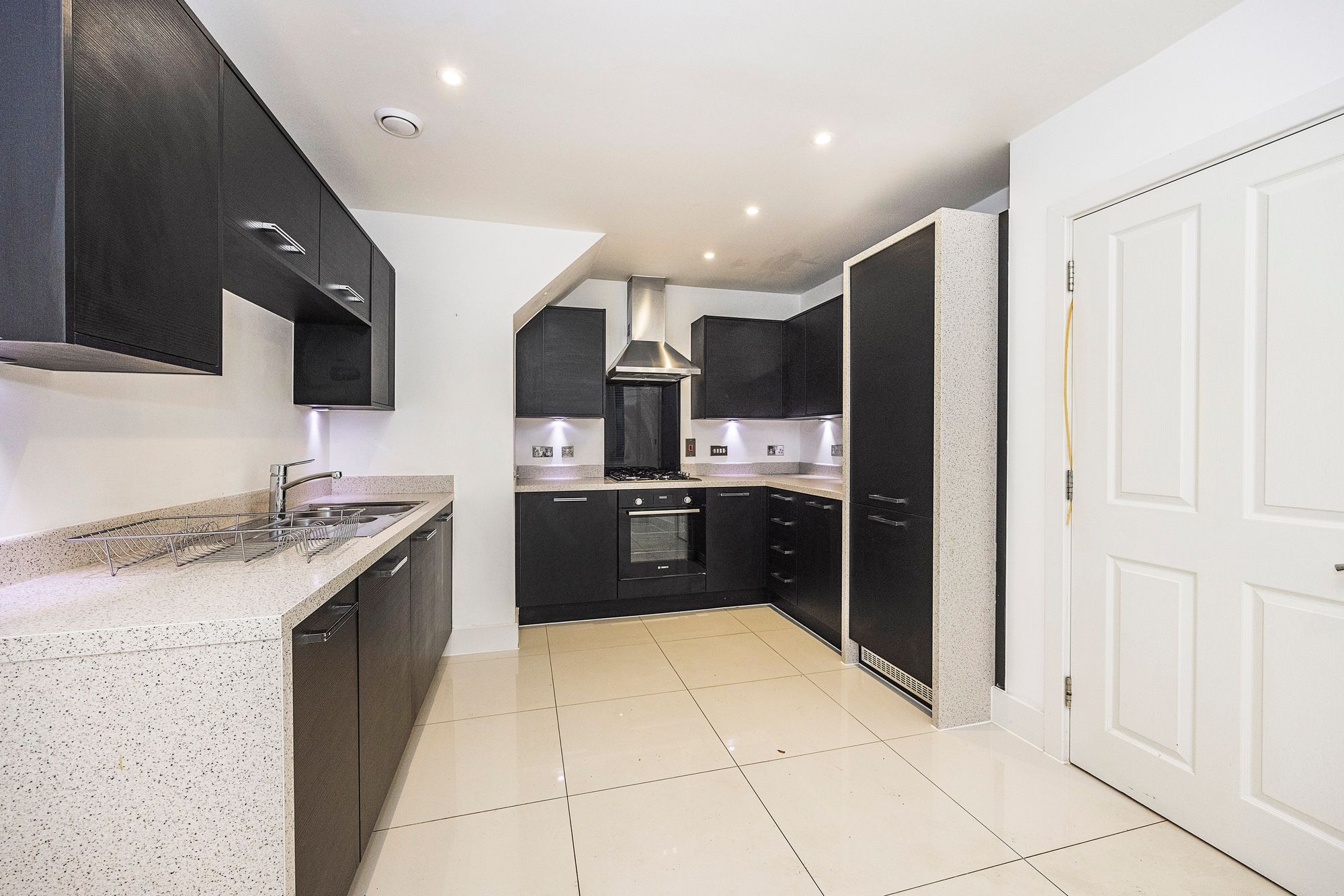 4 bed terraced house for sale in Claude Road, Leyton, E10  - Property Image 2