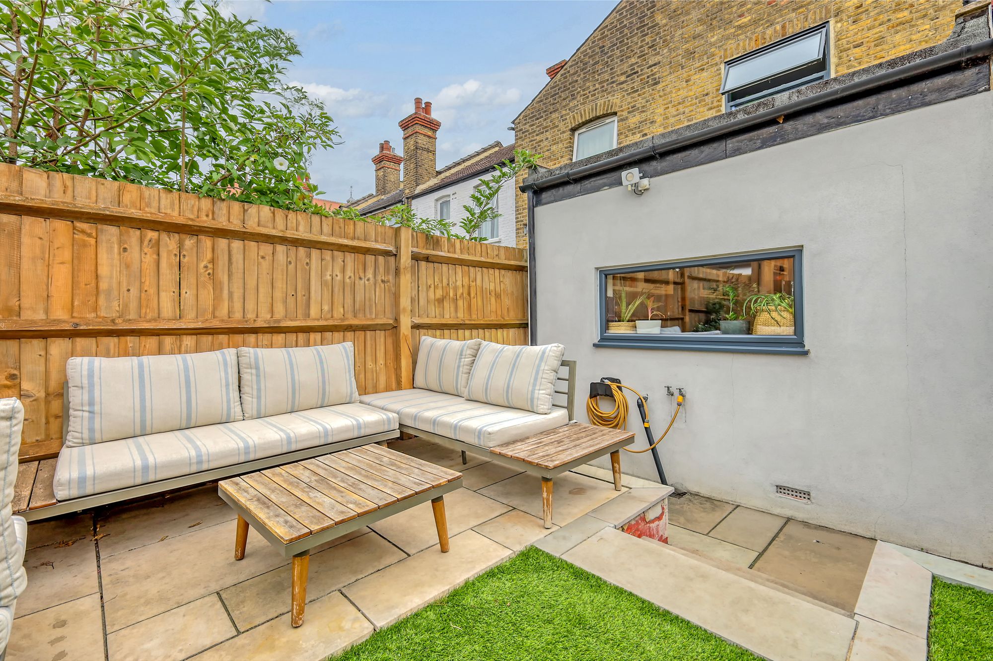 4 bed mid-terraced house for sale in Murchison Road, London, E10  - Property Image 12