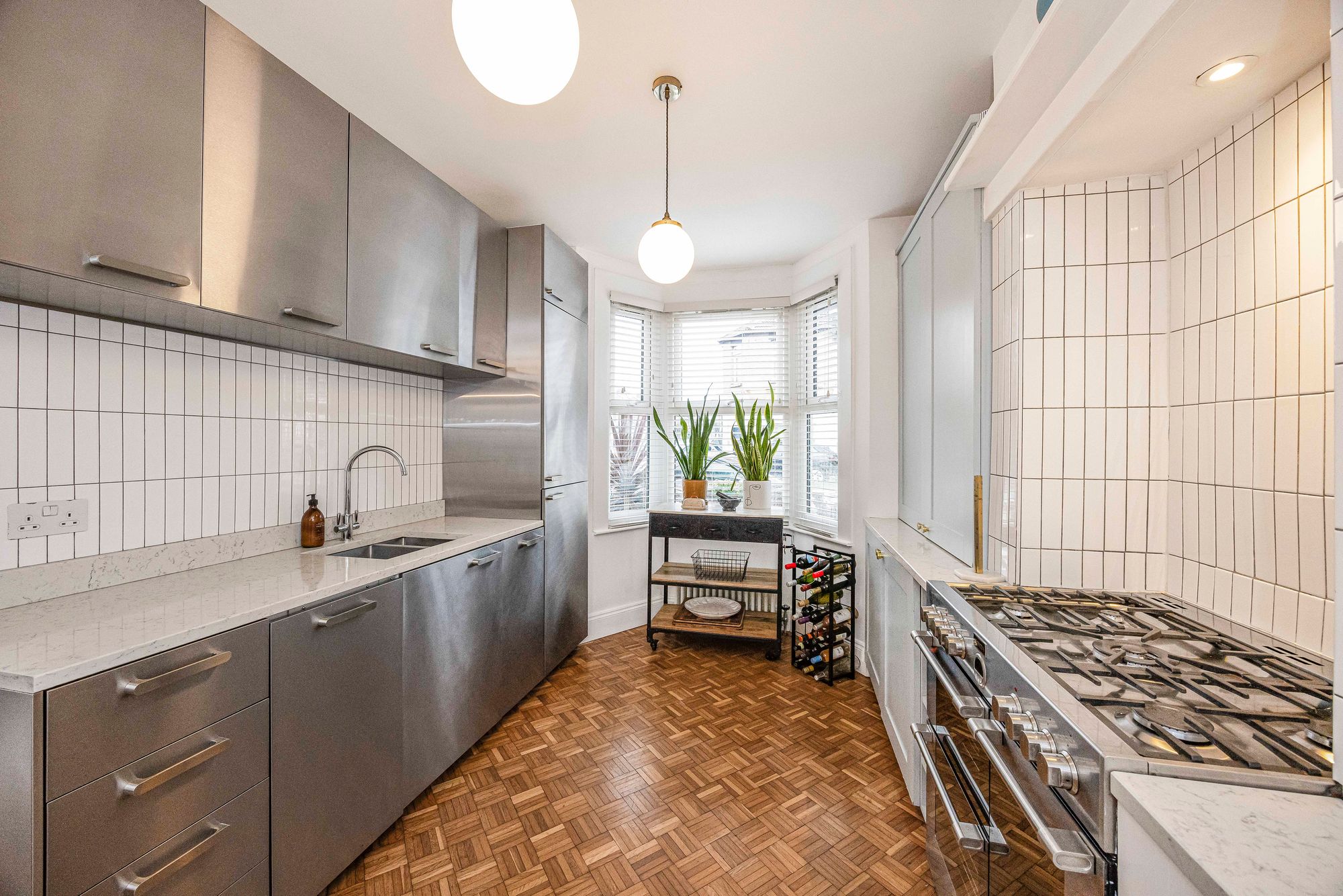 2 bed flat for sale in Francis Road, Leyton, E10  - Property Image 7