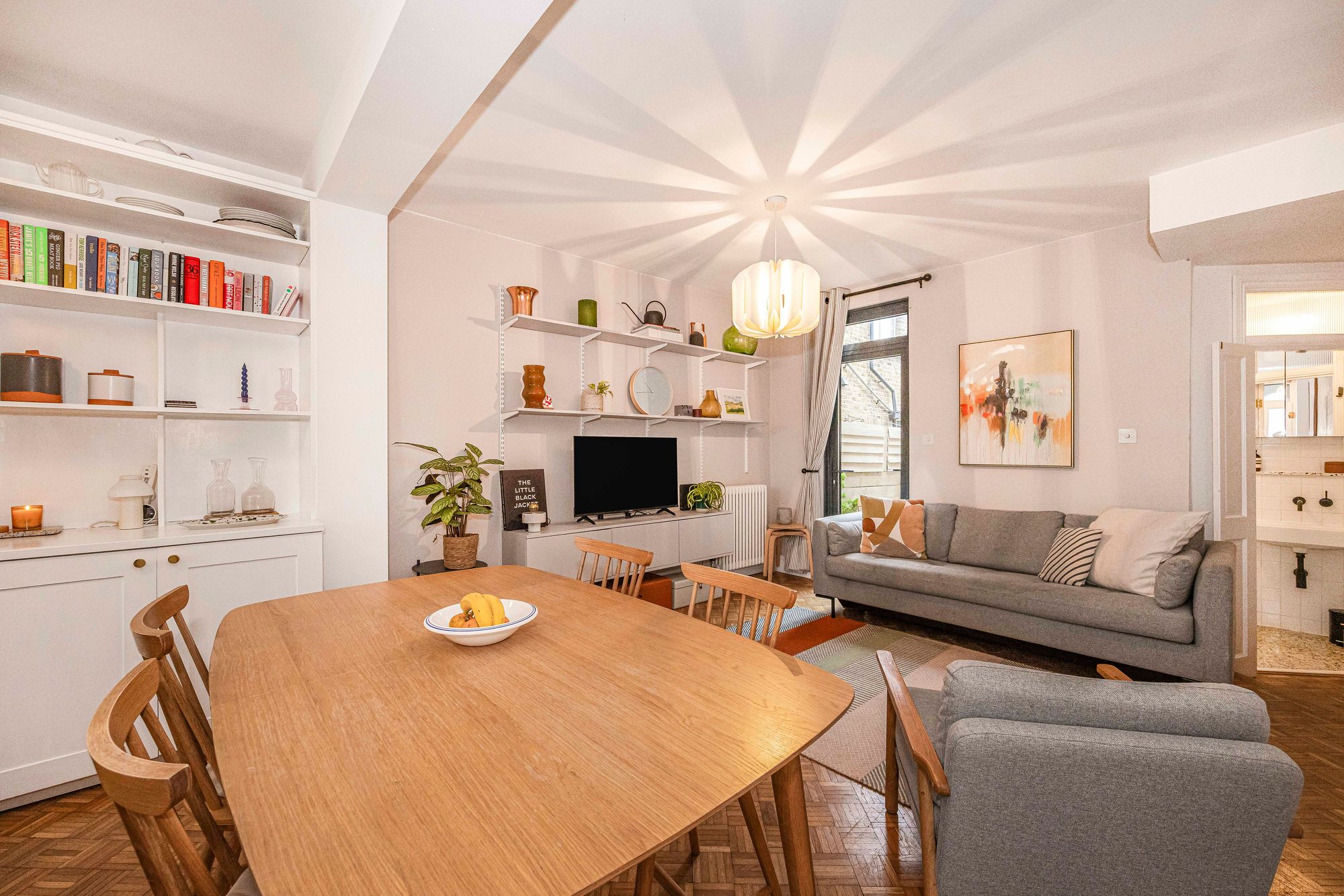 2 bed flat for sale in Francis Road, Leyton, E10 8