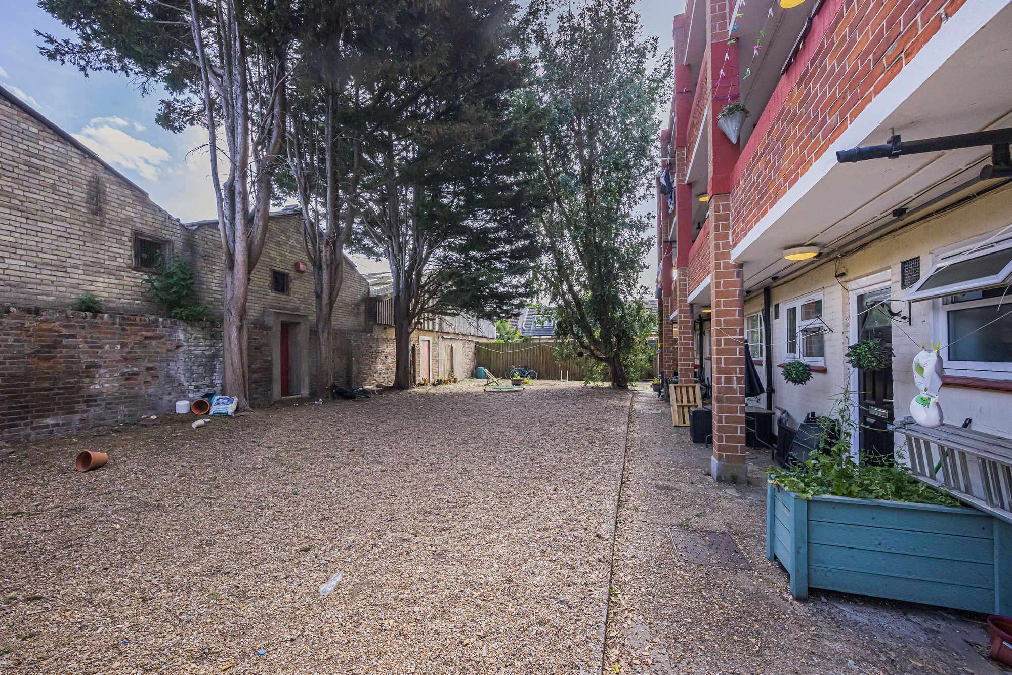 2 bed flat for sale in Bridge Court, Lea Bridge Road, Leyton, E10 7