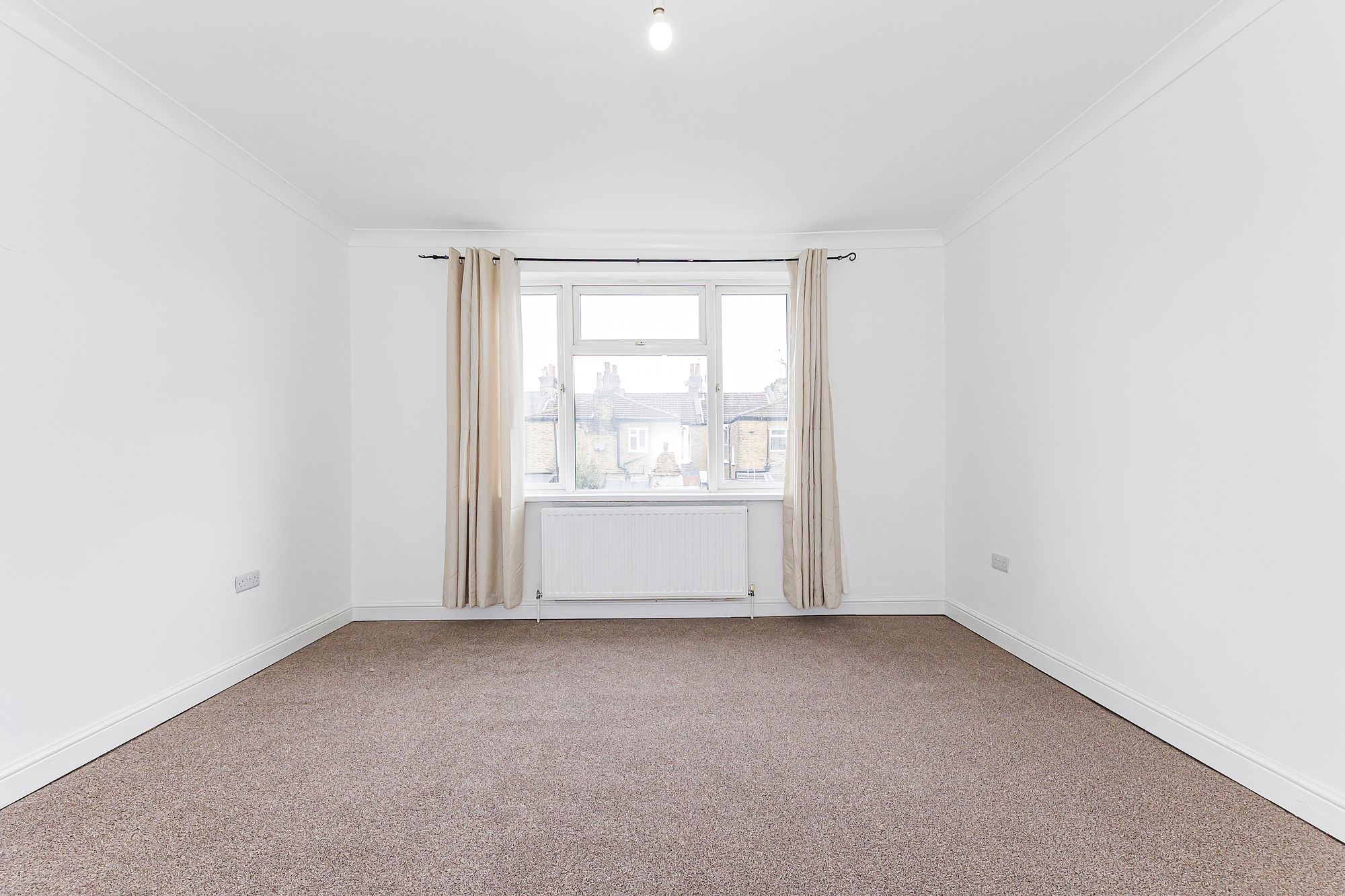 3 bed house to rent in Ashville Road, Leytonstone, E11  - Property Image 8