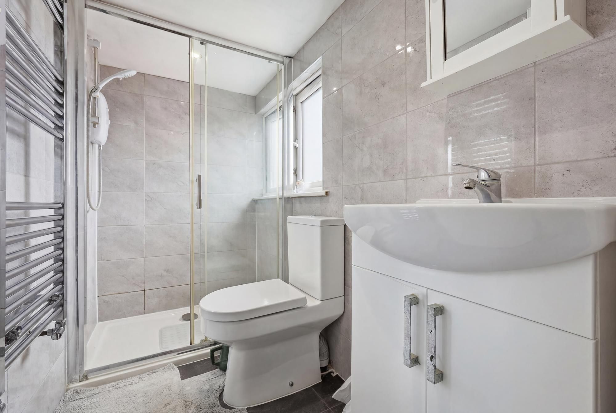 6 bed end of terrace house for sale in Beaconsfield Road, Leyton, E10 7