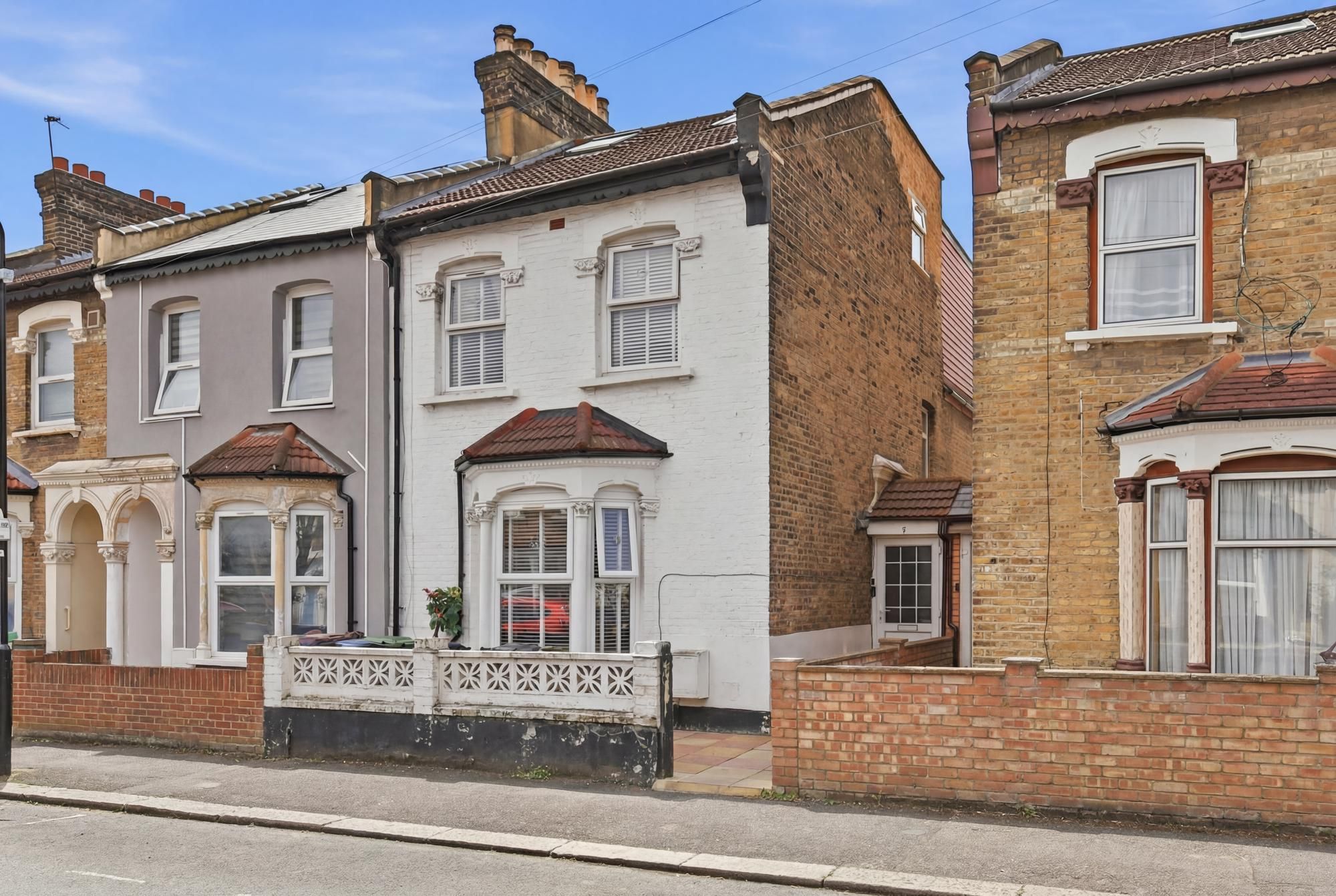 6 bed end of terrace house for sale in Beaconsfield Road, Leyton, E10 - Property Image 1