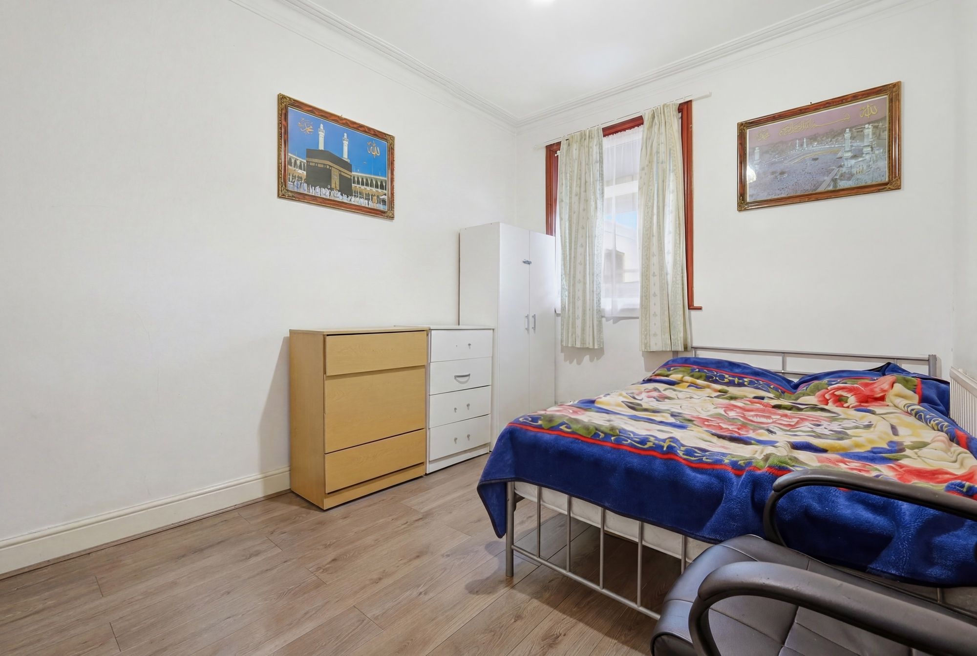 6 bed end of terrace house for sale in Beaconsfield Road, Leyton, E10 14
