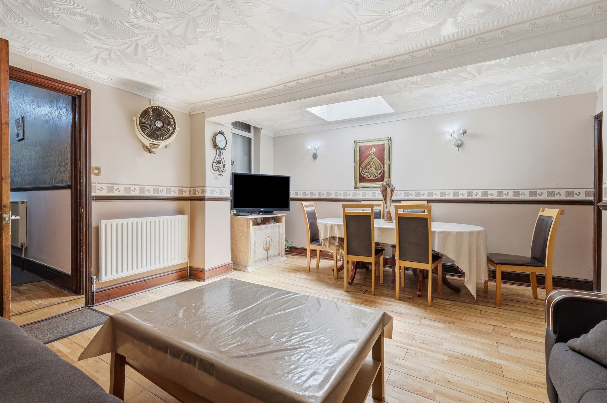 6 bed end of terrace house for sale in Beaconsfield Road, Leyton, E10 5