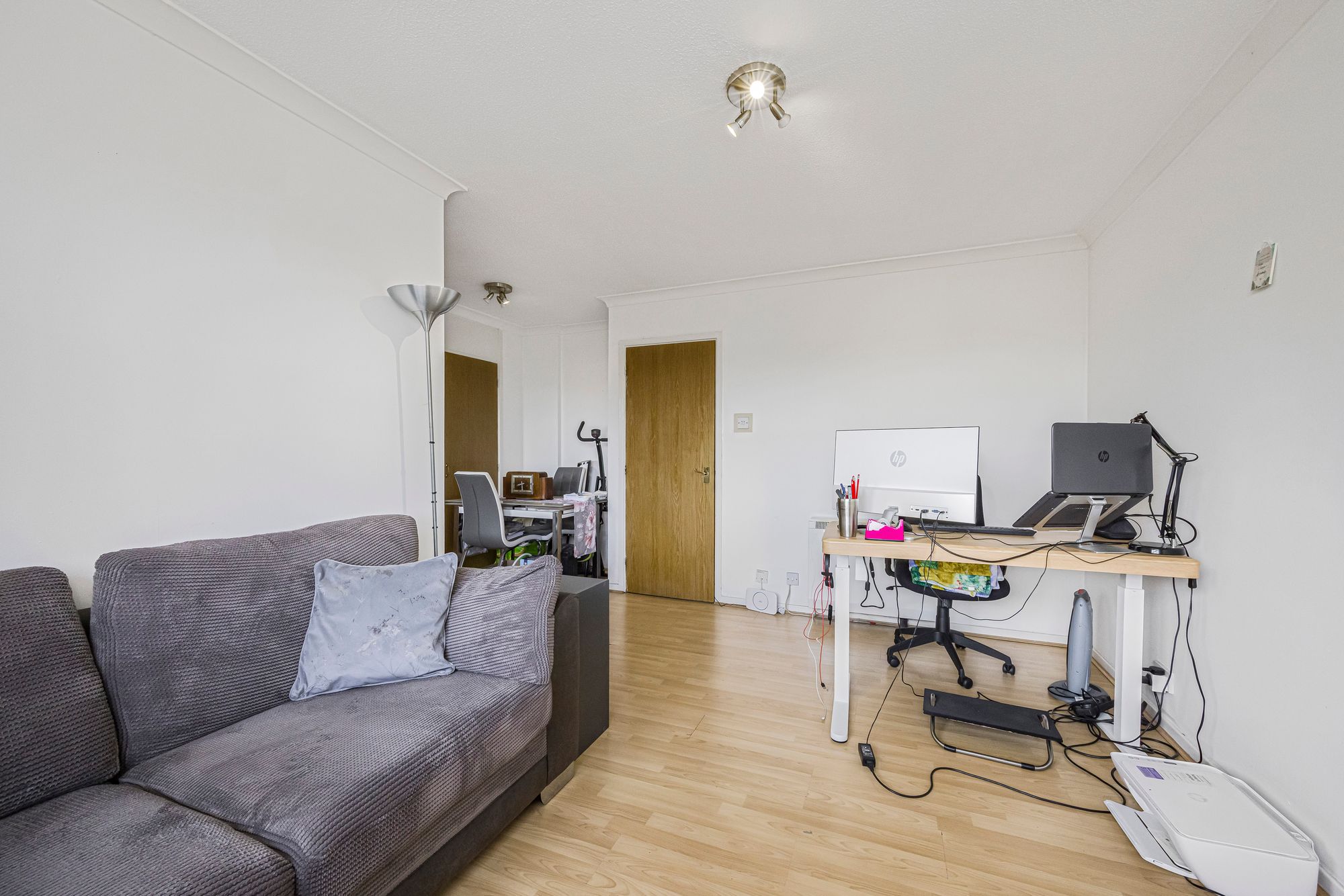 1 bed apartment for sale in Paramount House, High Road Leytonstone, Leytonstone, E11 4