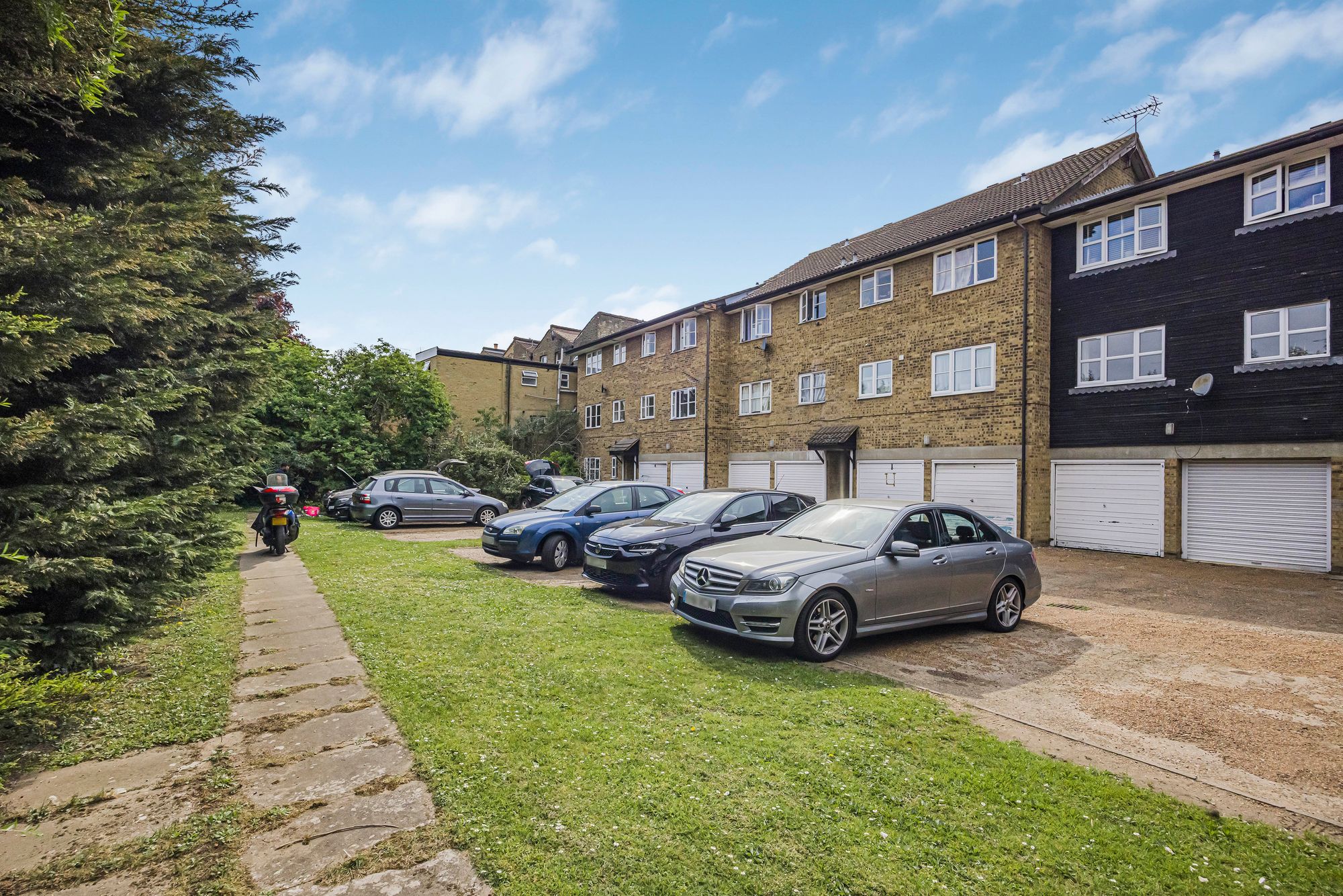 1 bed apartment for sale in Paramount House, High Road Leytonstone, Leytonstone, E11  - Property Image 11