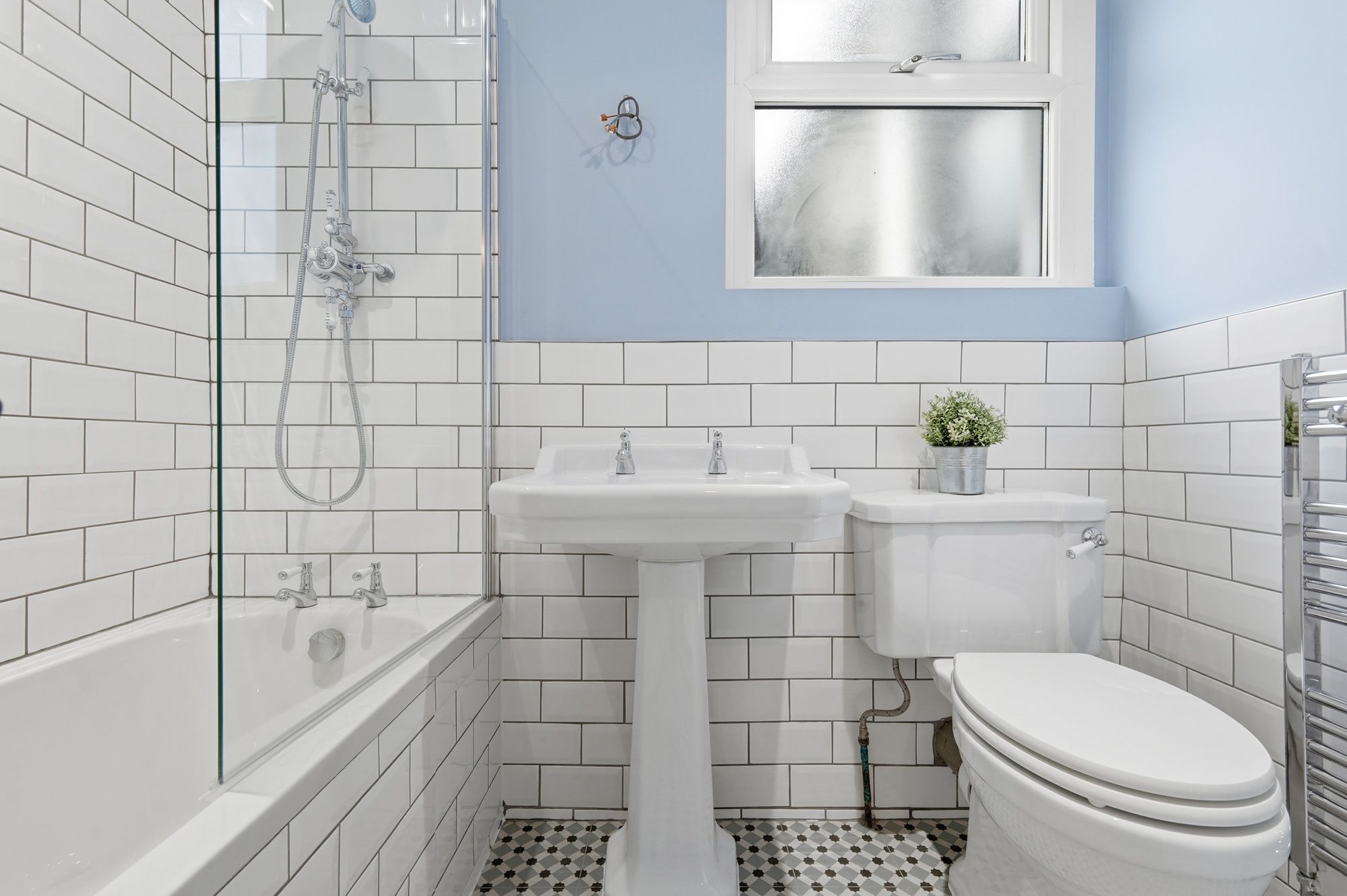 4 bed mid-terraced house for sale in St. Marys Road, Leyton, E10  - Property Image 30