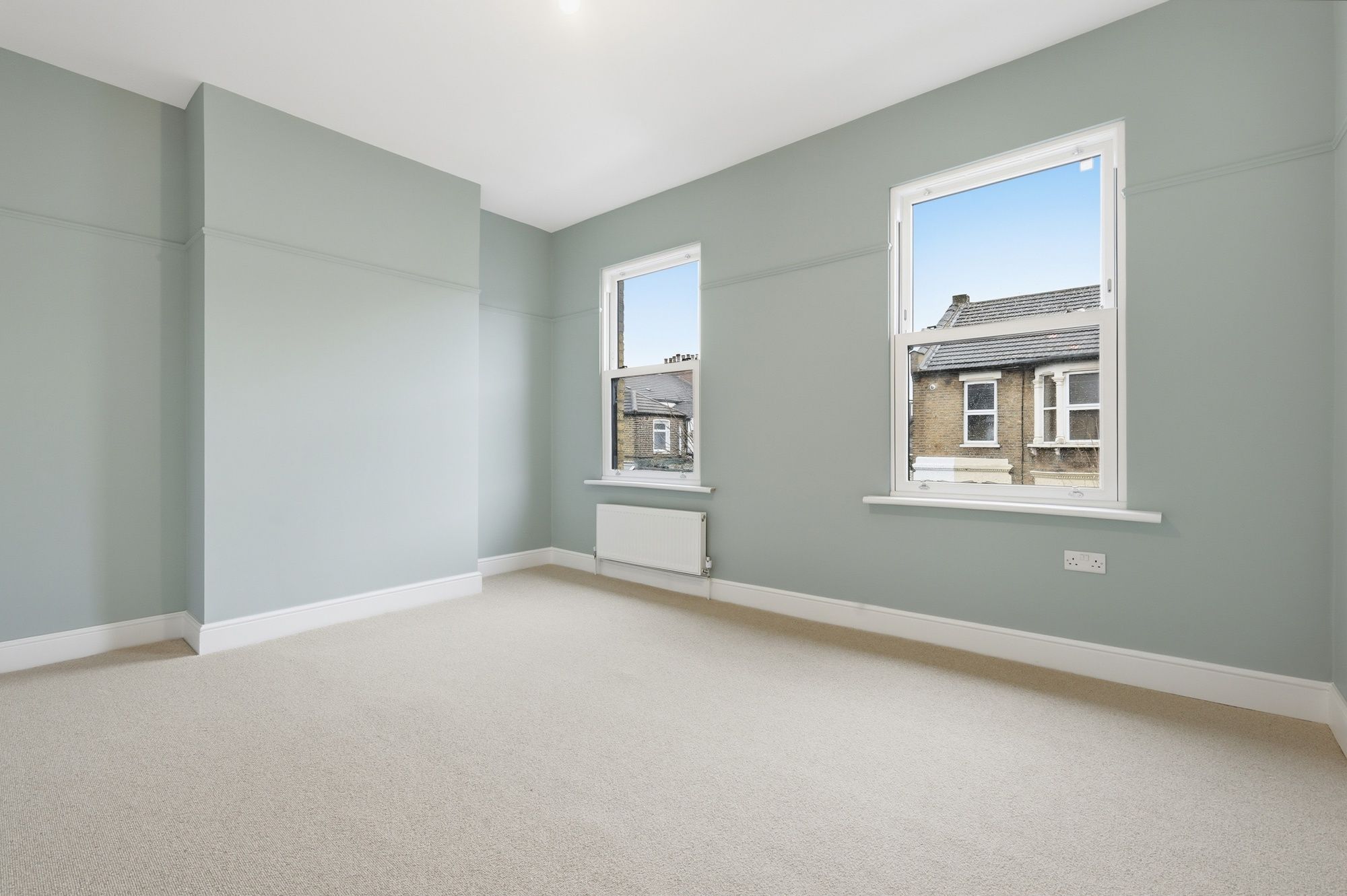 4 bed mid-terraced house for sale in St. Marys Road, Leyton, E10  - Property Image 25