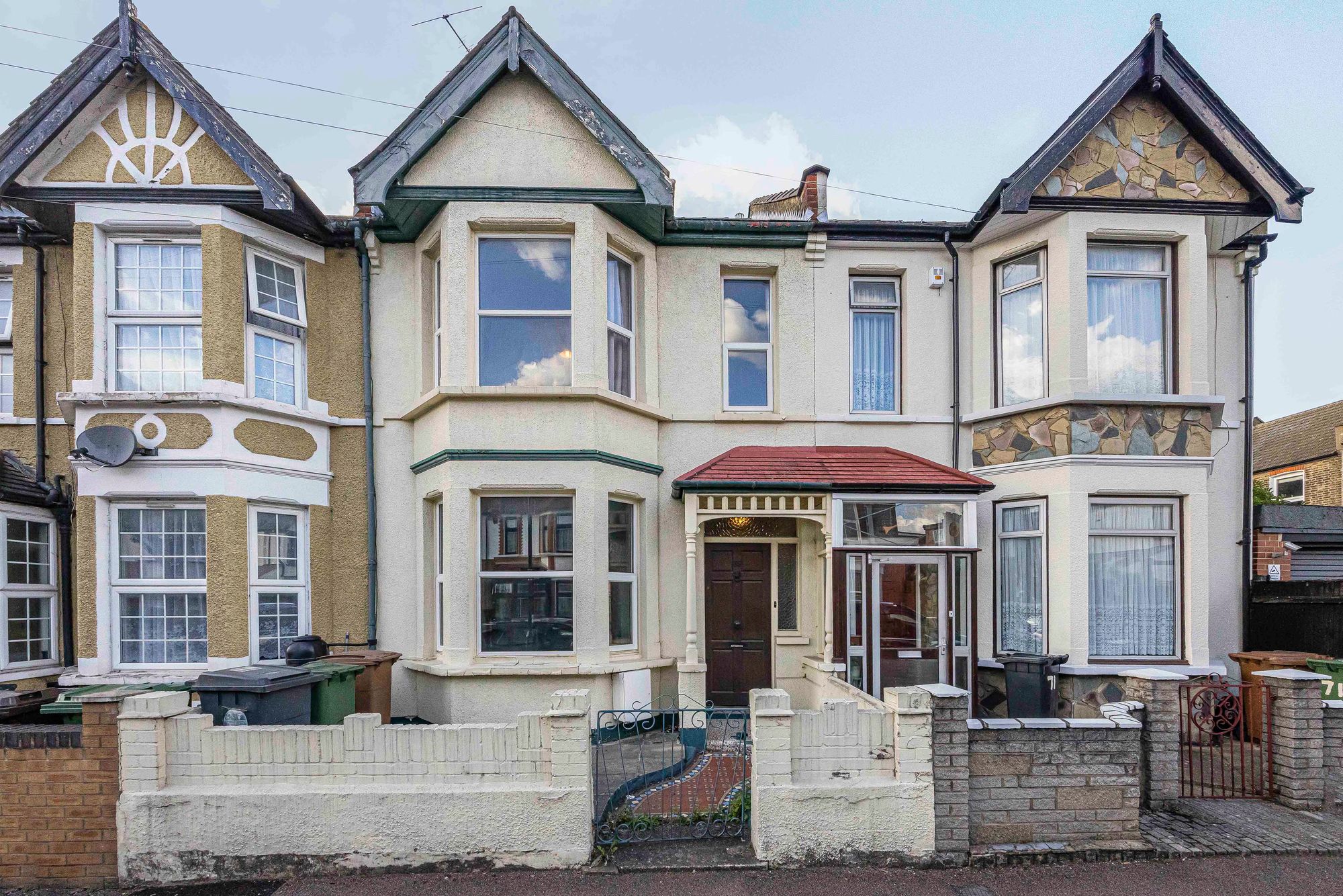 3 bed house for sale in Matlock Road, Leyton, E10  - Property Image 1