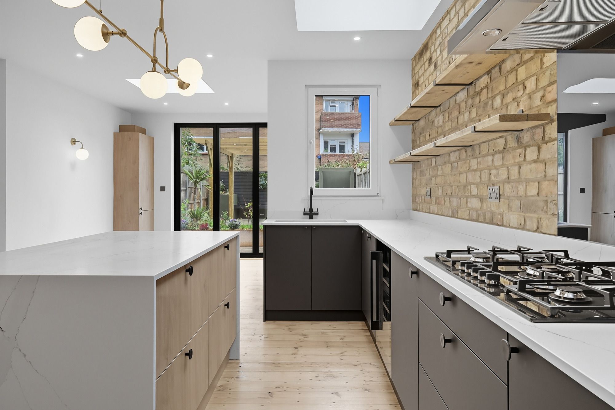 4 bed terraced house for sale in Scotts Road, Leyton, E10  - Property Image 4