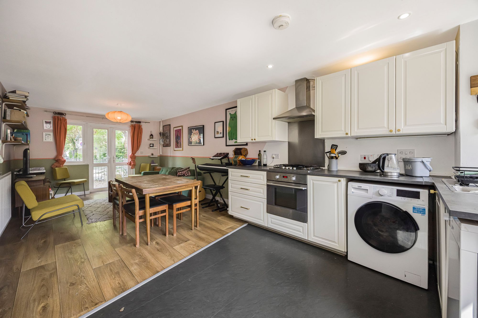 1 bed flat for sale in Campion Road, Rose Court, E10  - Property Image 6