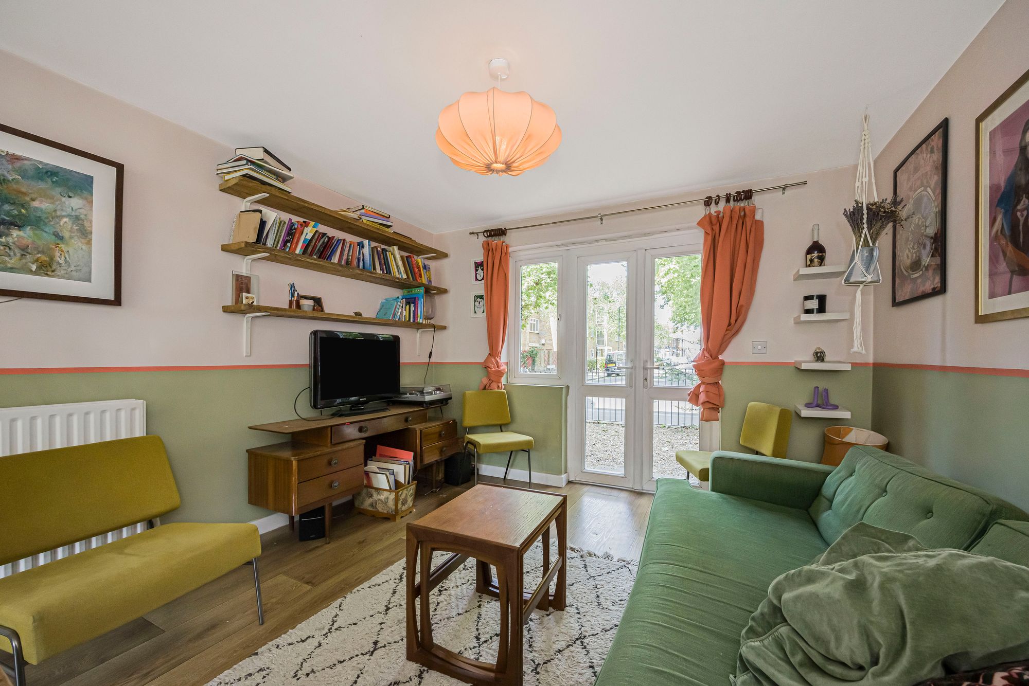 1 bed flat for sale in Campion Road, Rose Court, E10  - Property Image 3