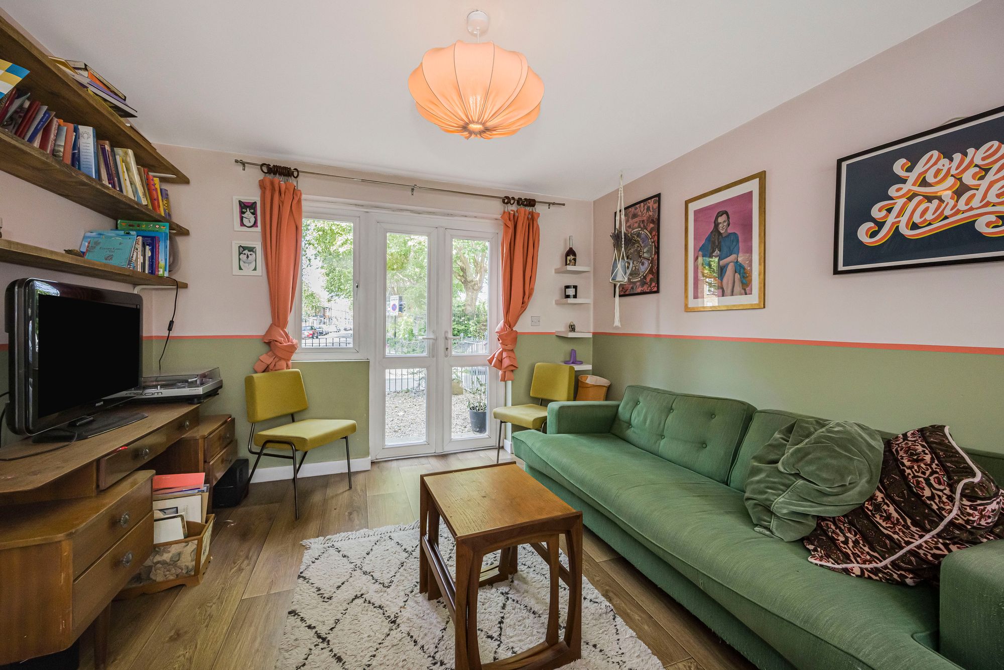 1 bed flat for sale in Campion Road, Rose Court, E10  - Property Image 2