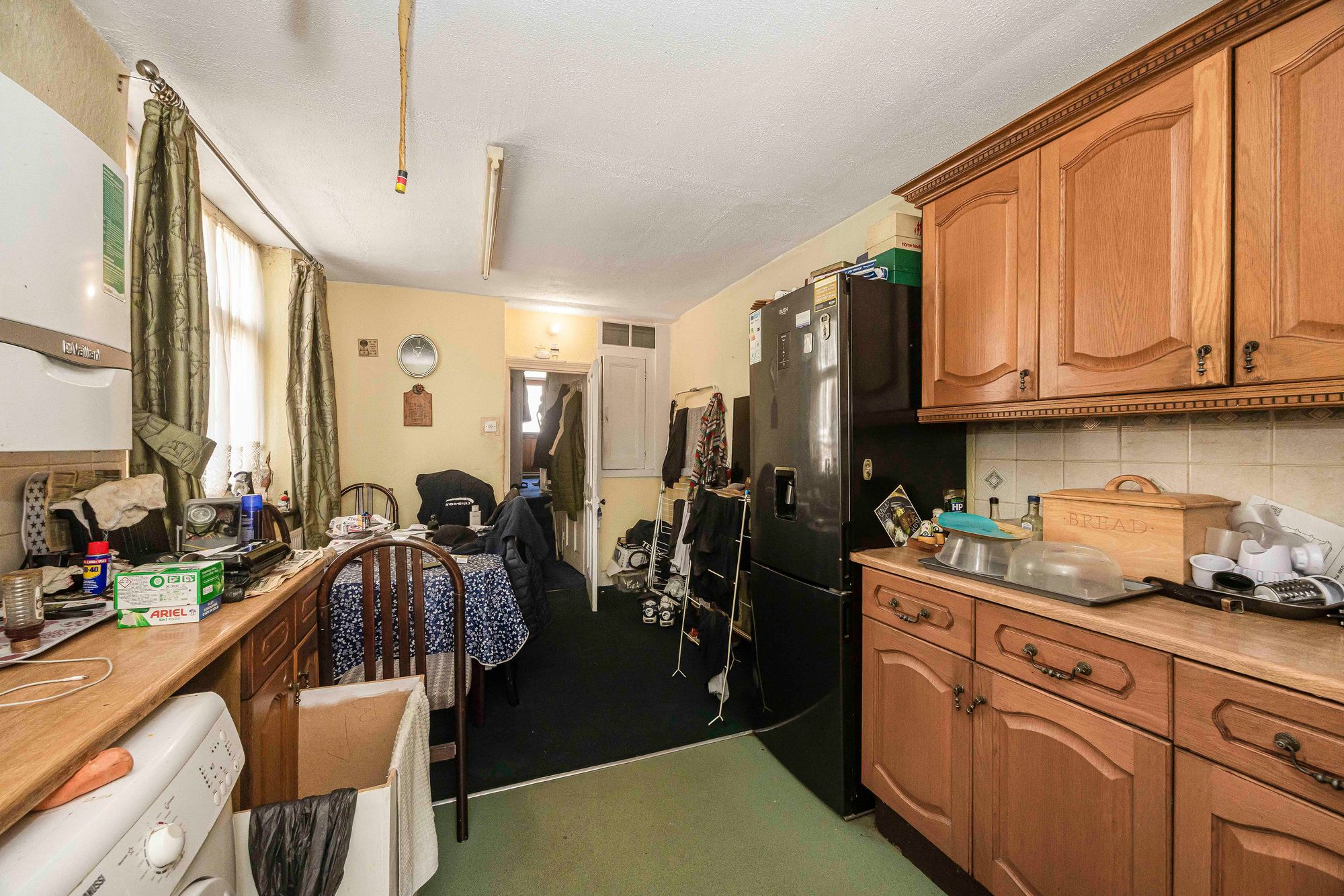 3 bed mid-terraced house for sale in Albert Road, Leyton, E10  - Property Image 2