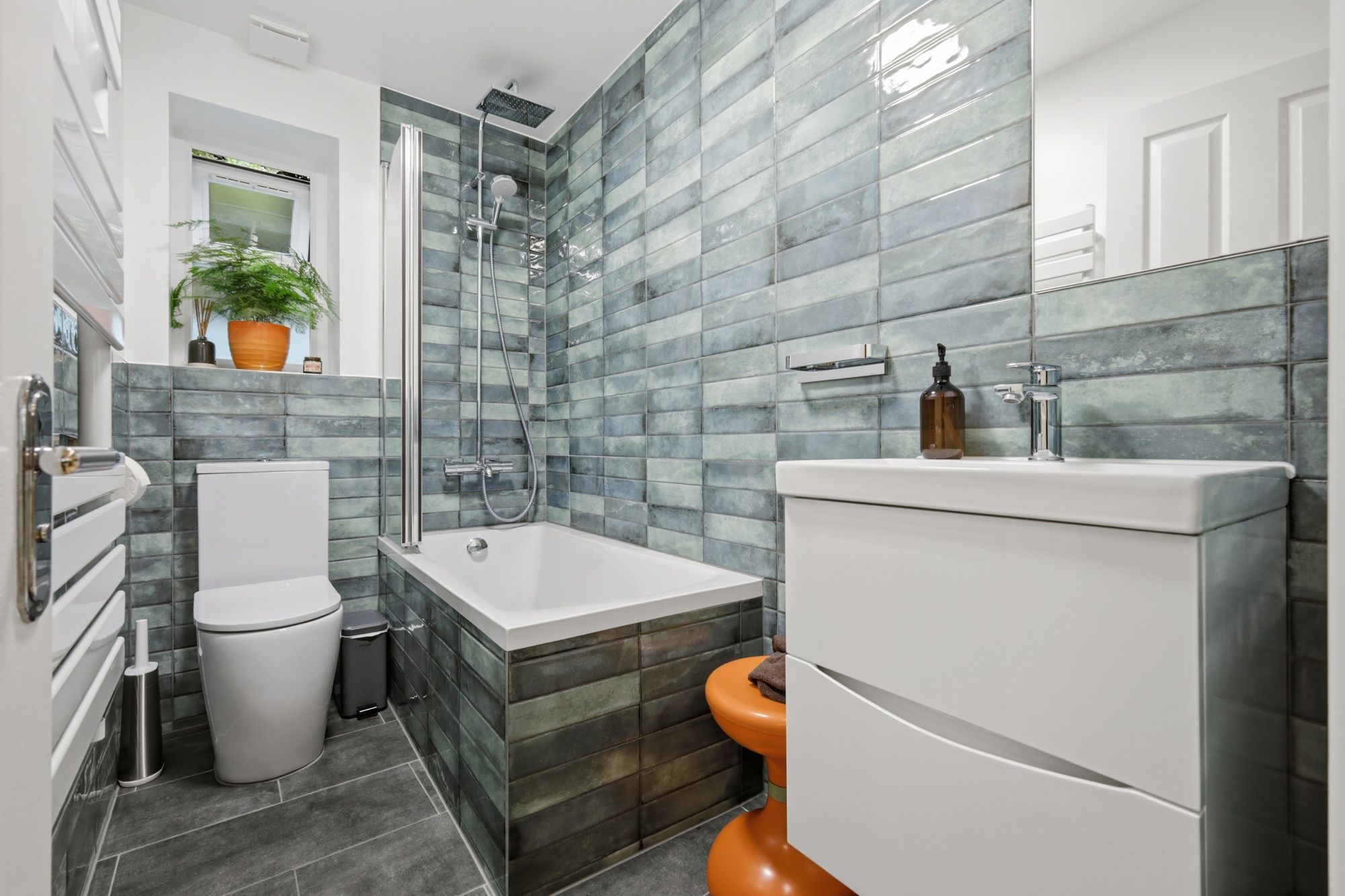 2 bed terraced house for sale in White Road, Stratford, E15  - Property Image 9