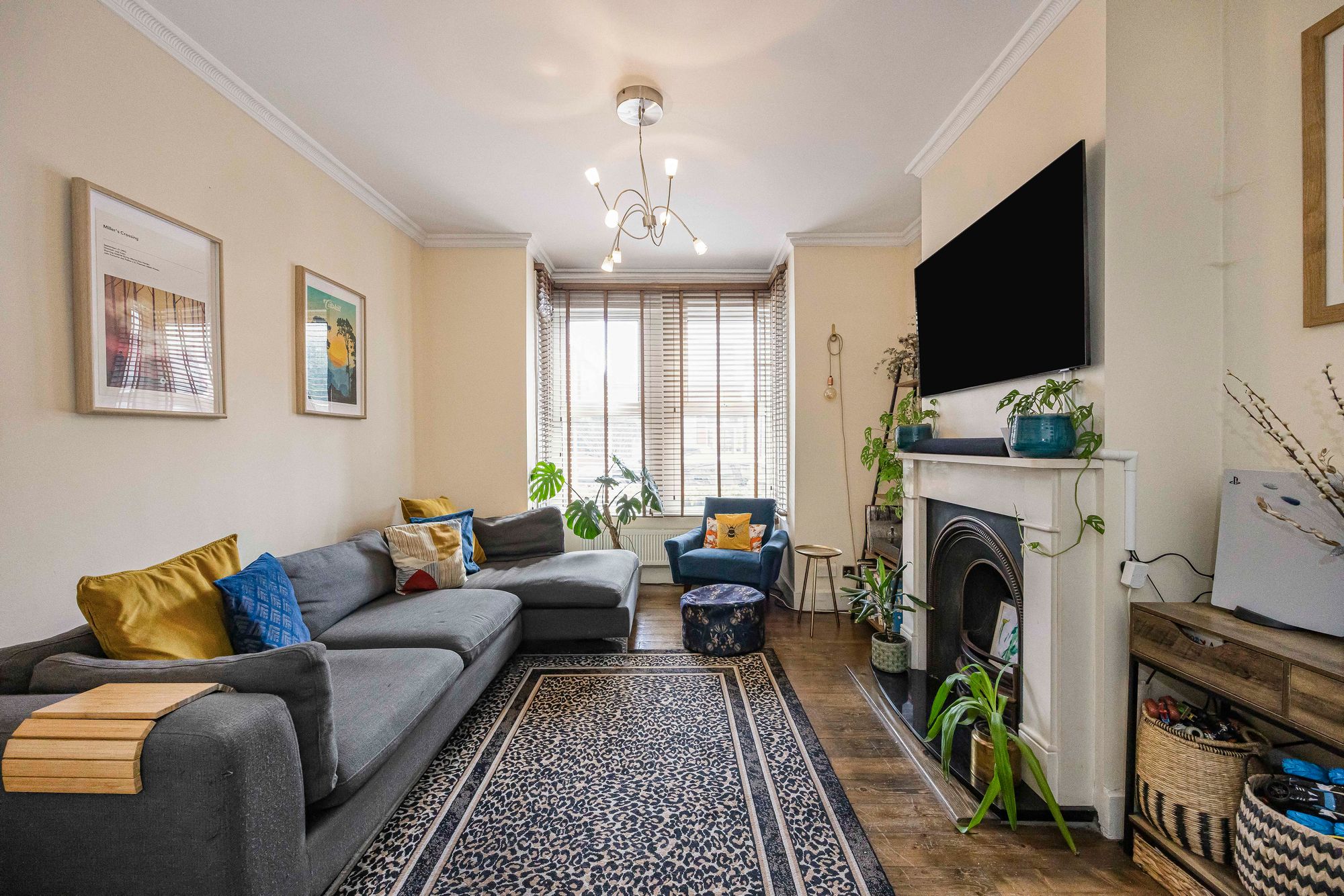 3 bed terraced house for sale in Belgrave Road, Leyton, E10  - Property Image 2