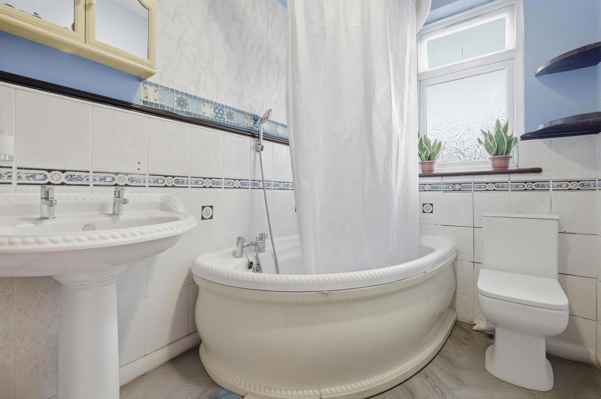 3 bed terraced house for sale in Norton Road, Leyton, E10  - Property Image 19