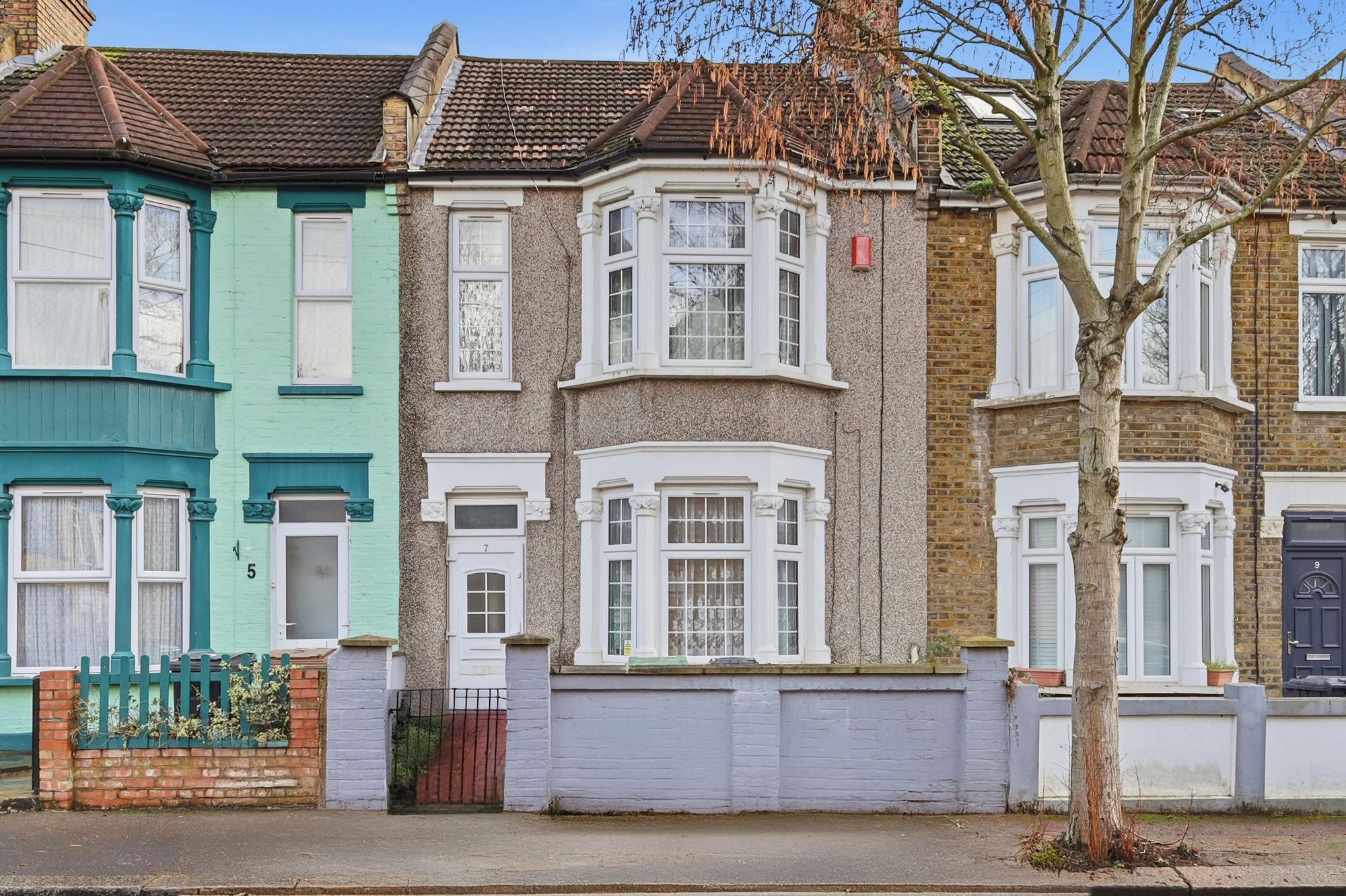 3 bed terraced house for sale in Norton Road, Leyton, E10  - Property Image 1
